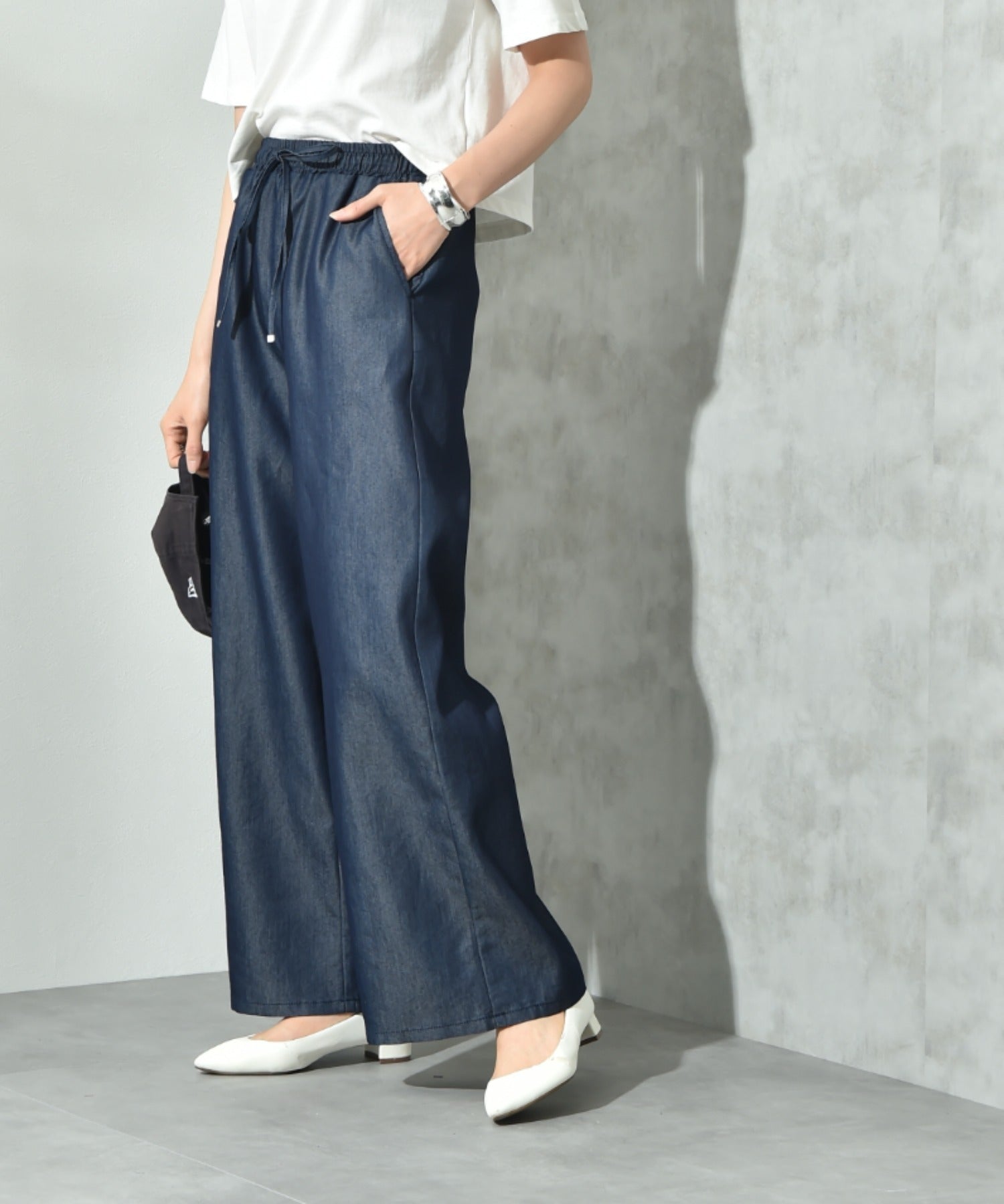 インタープラネット INTERPLANET ライトデニムワイドパンツ (ネイビー) ネイビー