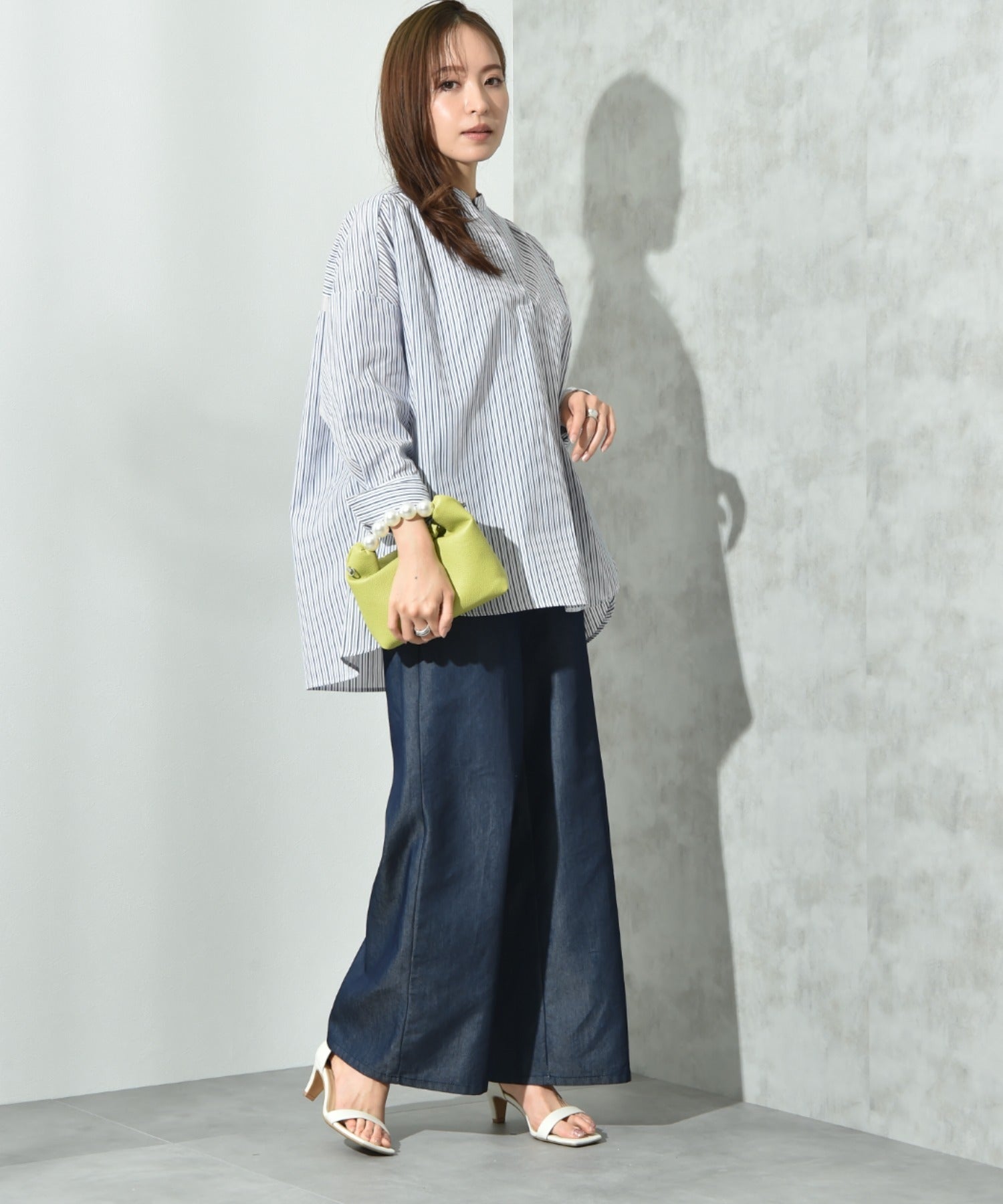 インタープラネット INTERPLANET ライトデニムワイドパンツ (ネイビー) ネイビー