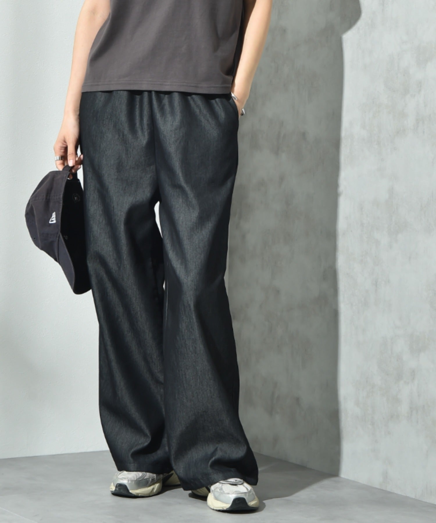 インタープラネット INTERPLANET ライトデニムワイドパンツ (ブラック) ブラック