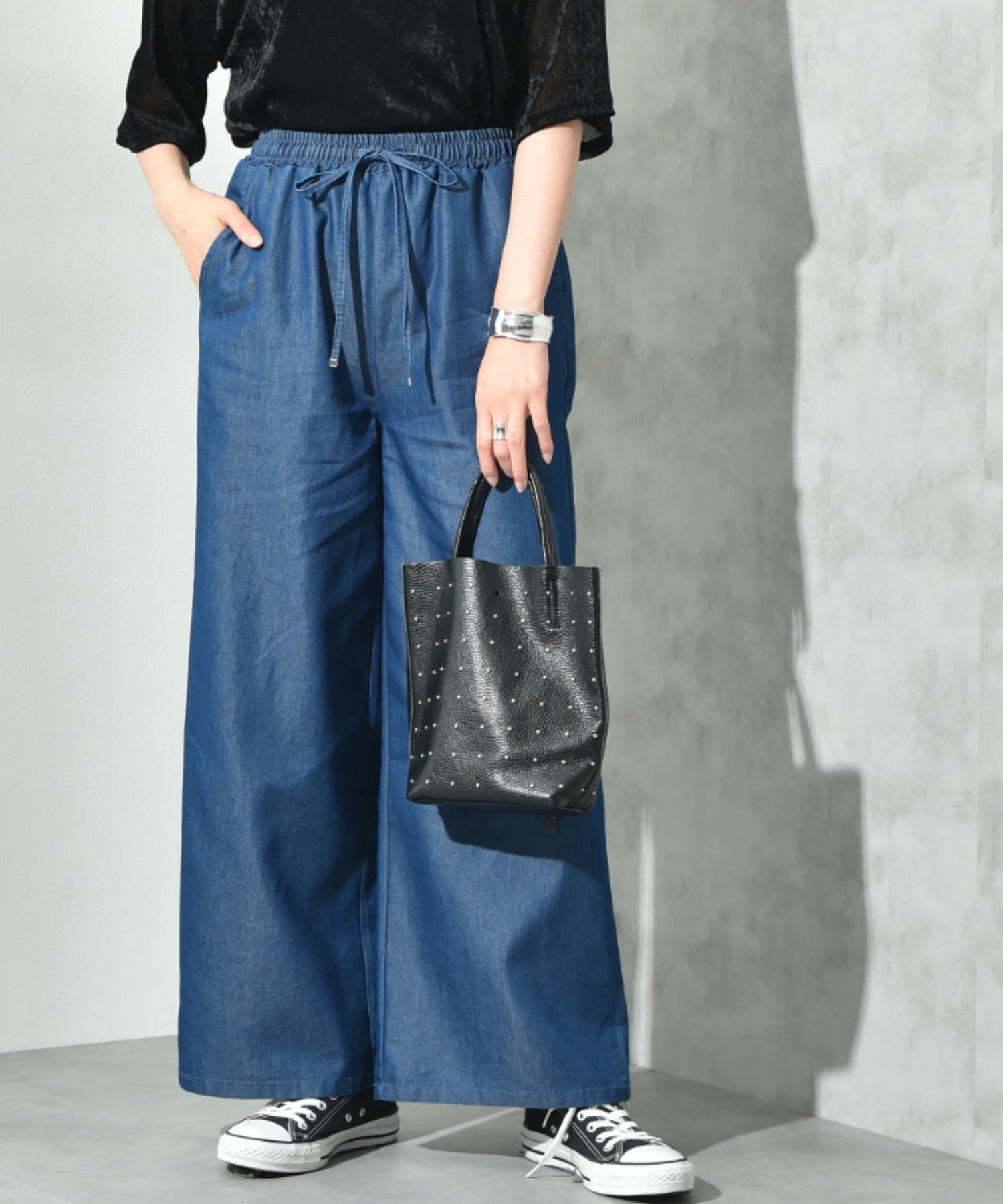 インタープラネット INTERPLANET ライトデニムワイドパンツ (ブルー) ブルー