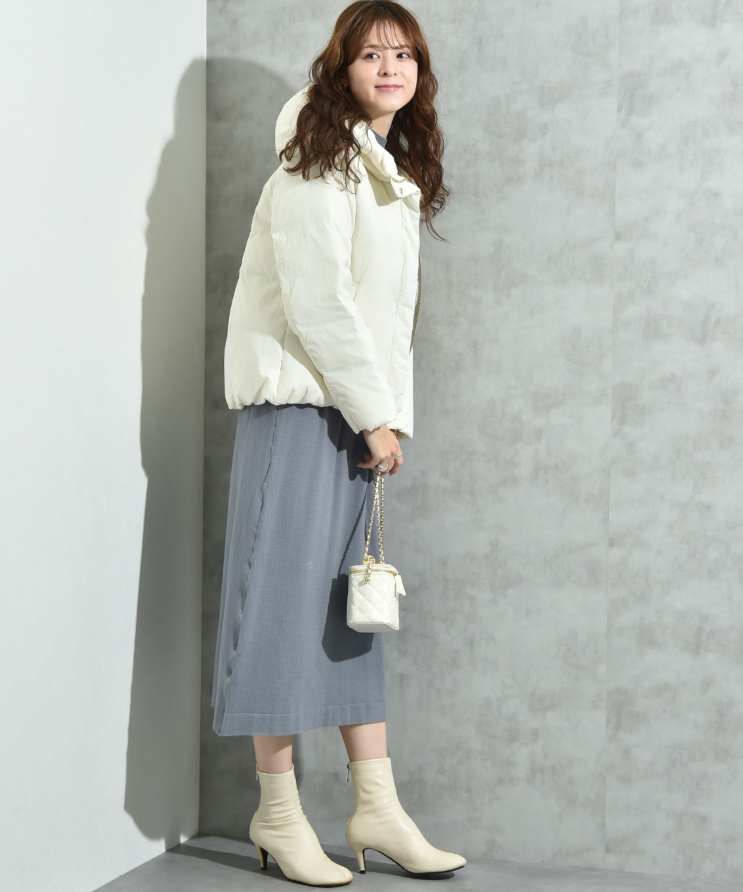 インタープラネット INTERPLANET ナイロンマイクロタフタフード付ショートコート (オフホワイト) オフホワイト