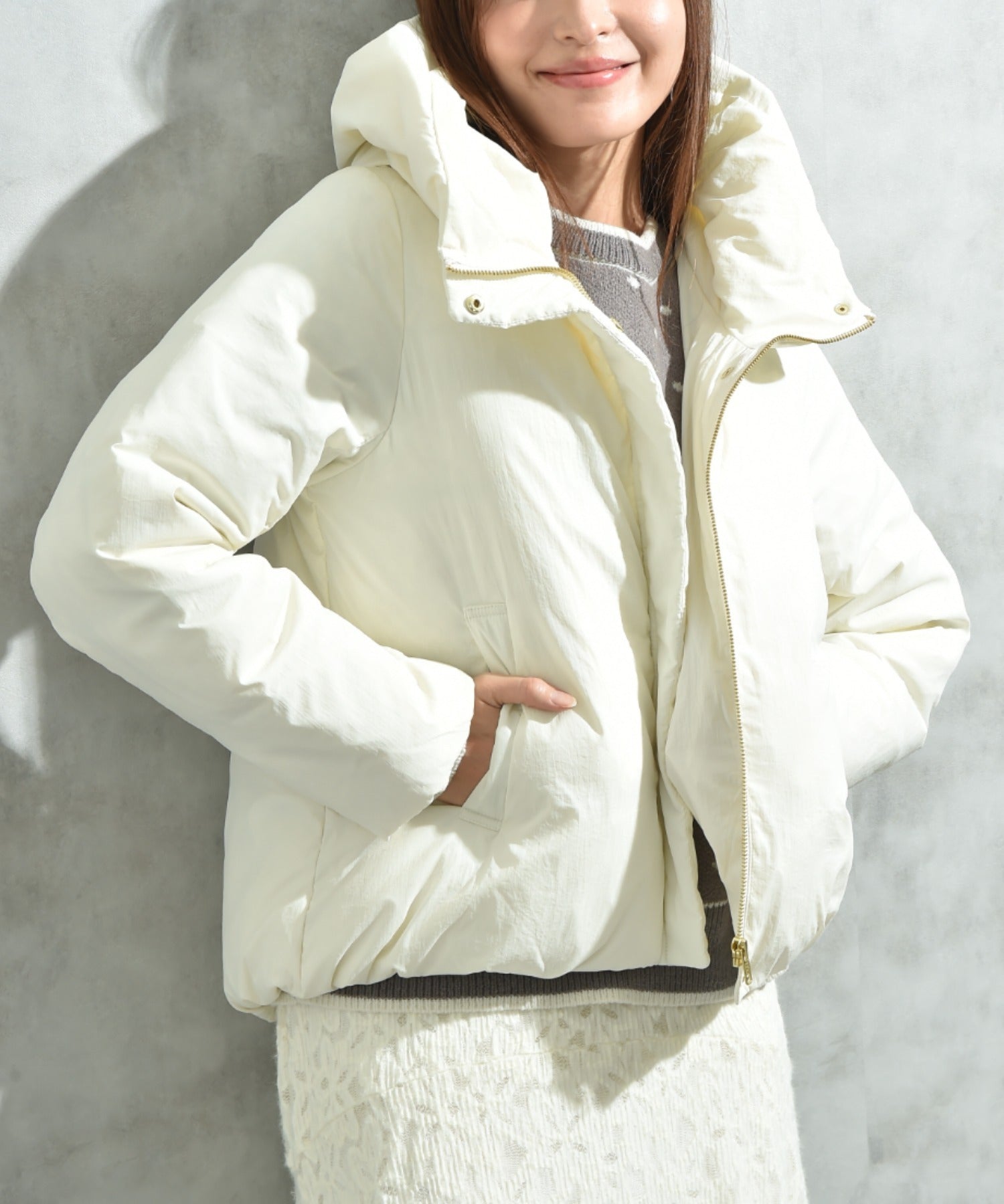 インタープラネット INTERPLANET ナイロンマイクロタフタフード付ショートコート (オフホワイト) オフホワイト