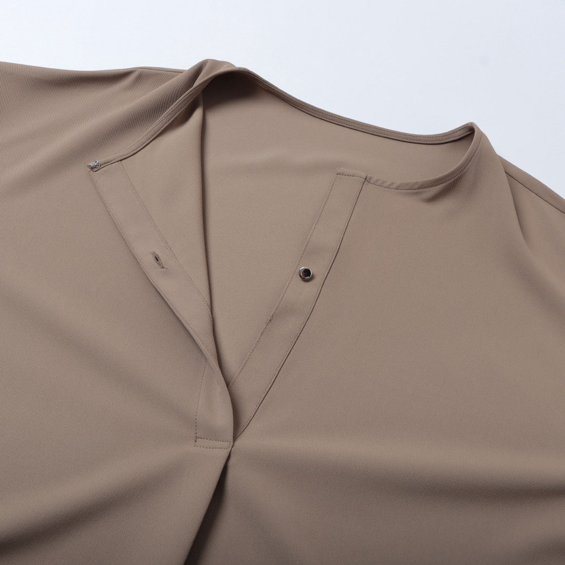 インタープラネット INTERPLANET 2WAYフルダルブラウス (キャメル) キャメル