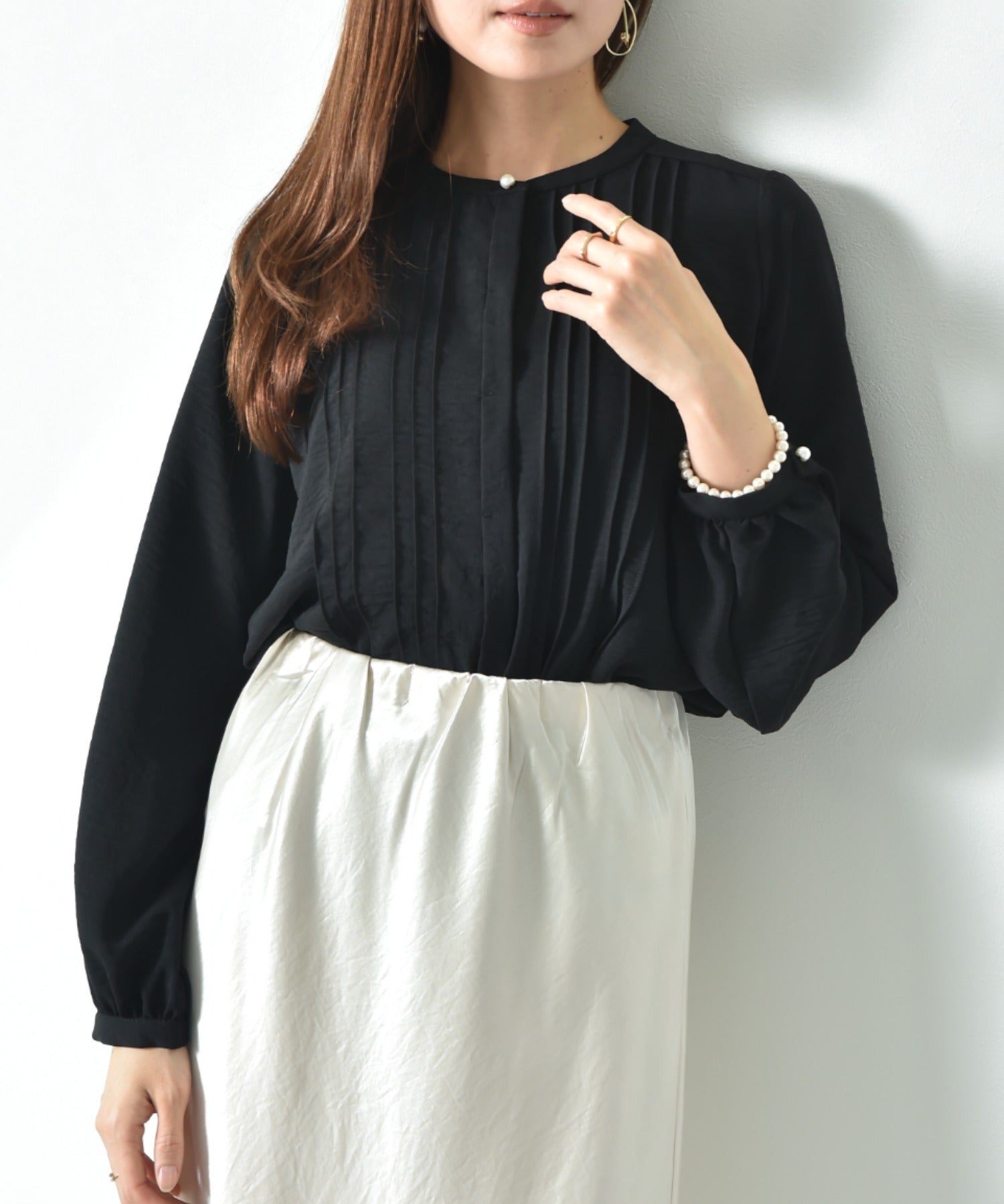 インタープラネット INTERPLANET ポーラピンタックブラウス (ブラック) ブラック