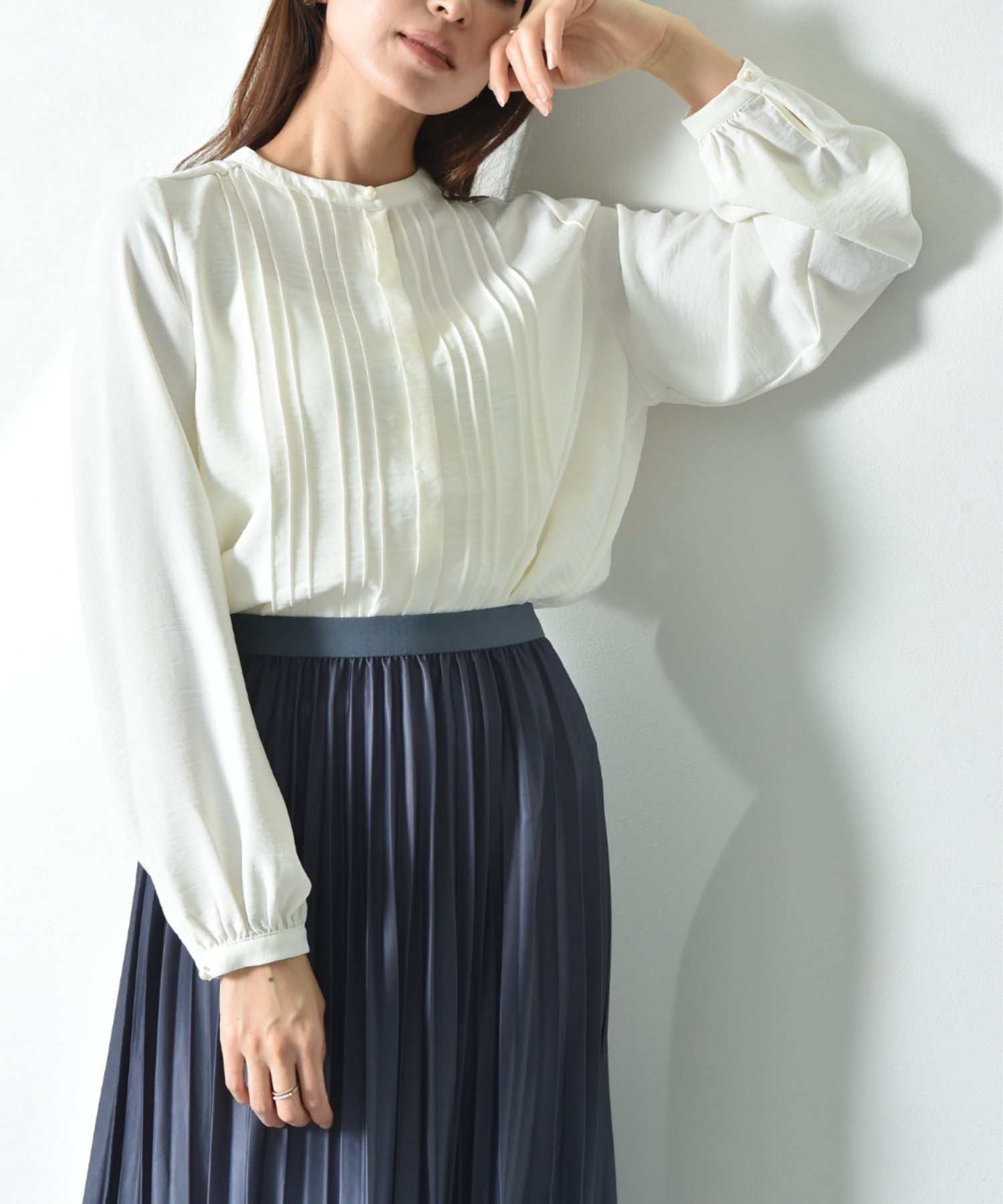 インタープラネット INTERPLANET ポーラピンタックブラウス (ブラック) ブラック