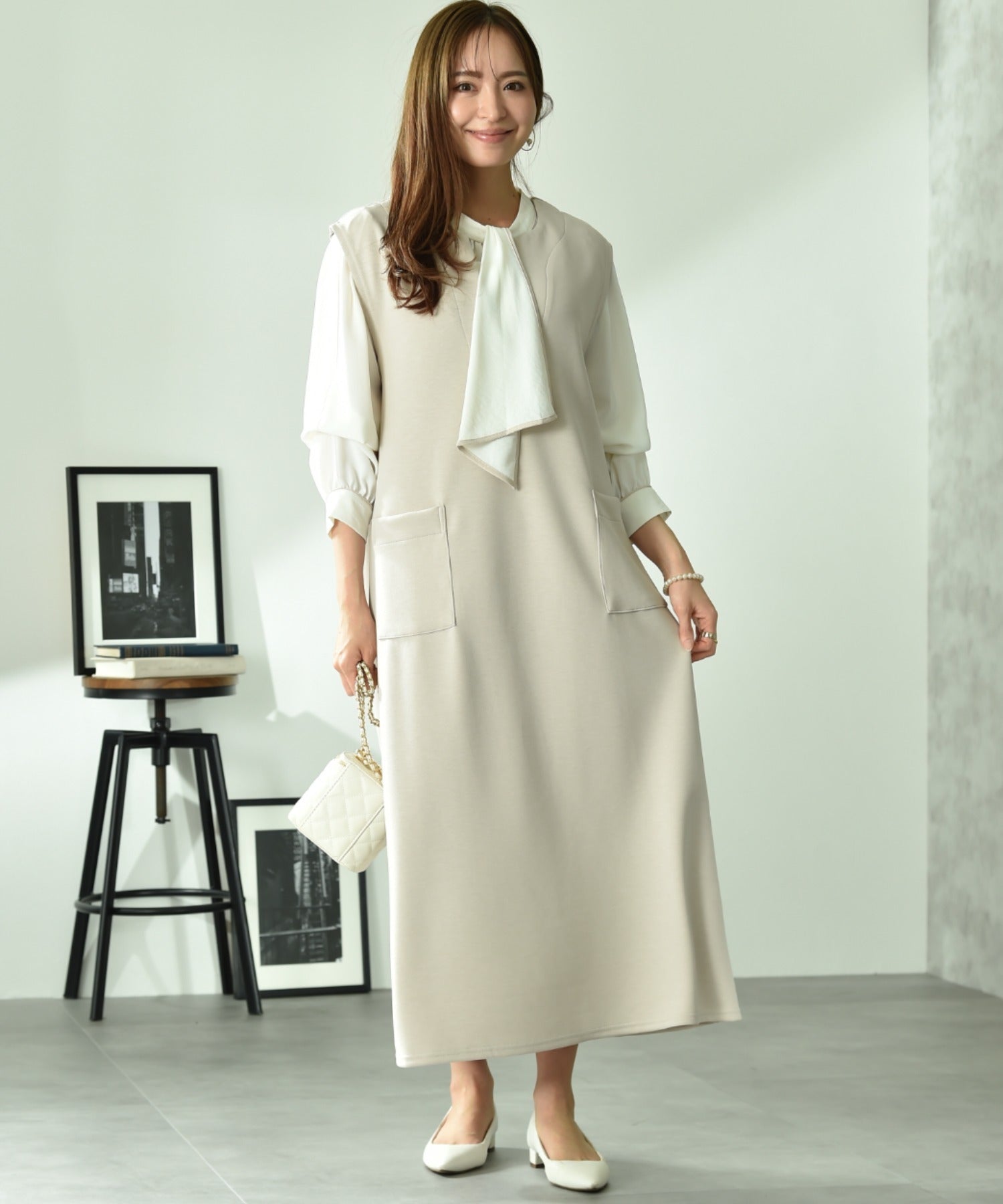 インタープラネット INTERPLANET ダンボールニットフレンチスリーブ深Vワンピース (ブラック) ブラック