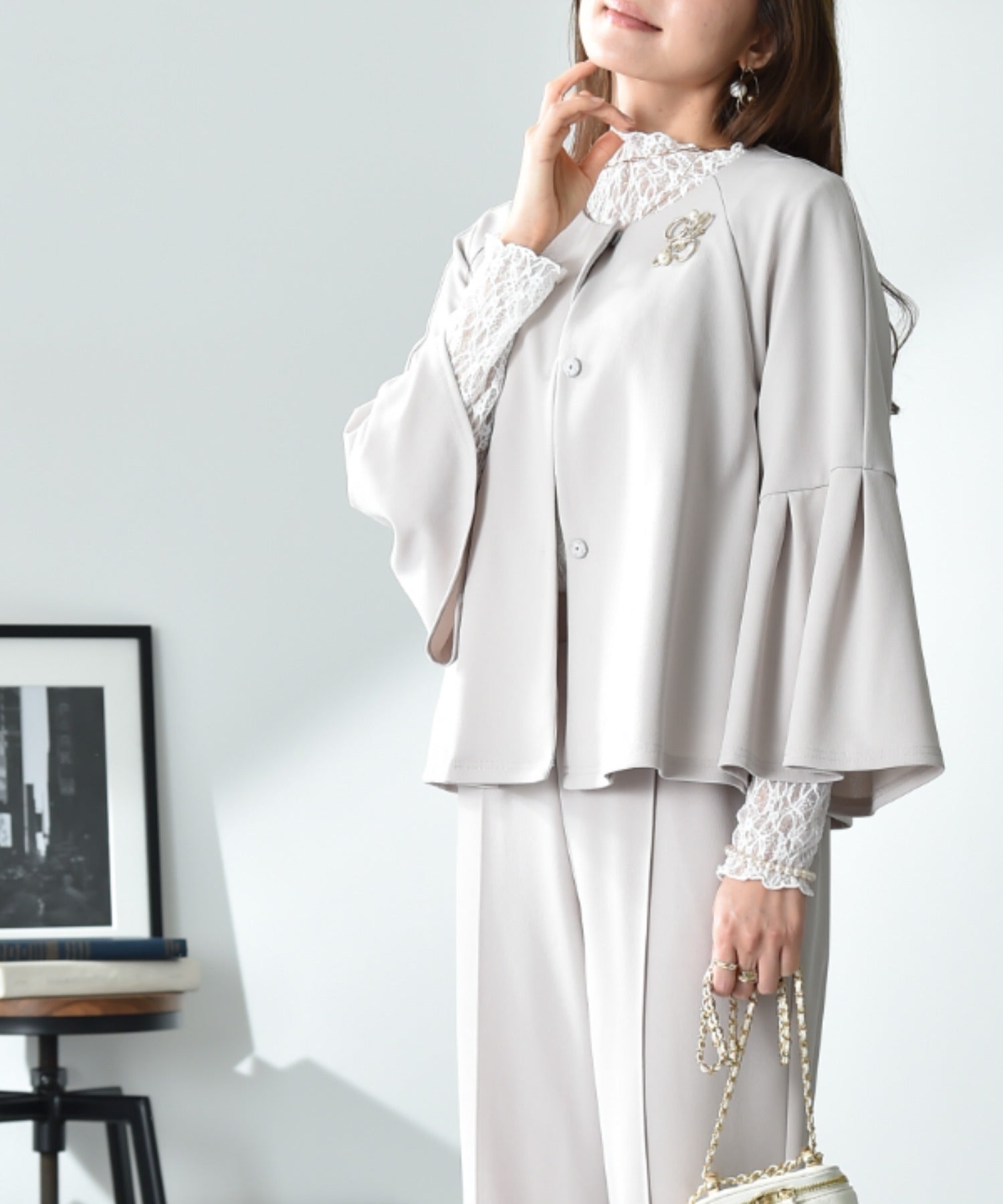 インタープラネット INTERPLANET ニュアンスパール付ブローチ (ゴールド) ゴールド