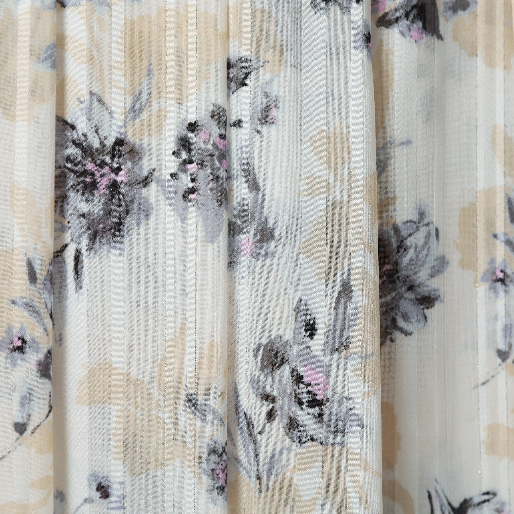 イッツデモ ITS'DEMO 【ウエストゴム/手洗い可】ラメストライプ花柄スカート (オフホワイト(103)) オフホワイト(103)