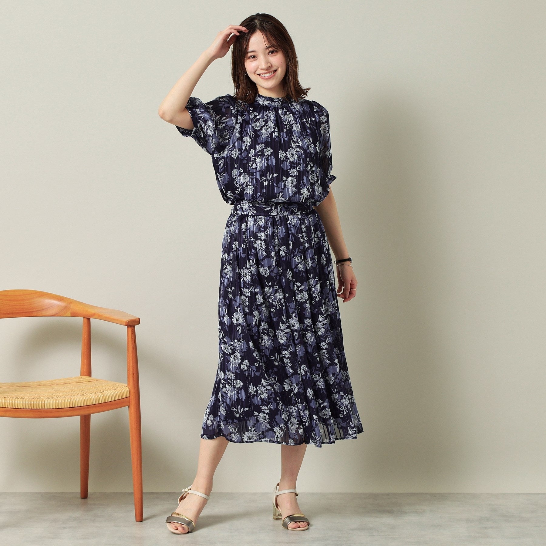 イッツデモ ITS'DEMO 【ウエストゴム/手洗い可】ラメストライプ花柄スカート (オフホワイト(103)) オフホワイト(103)