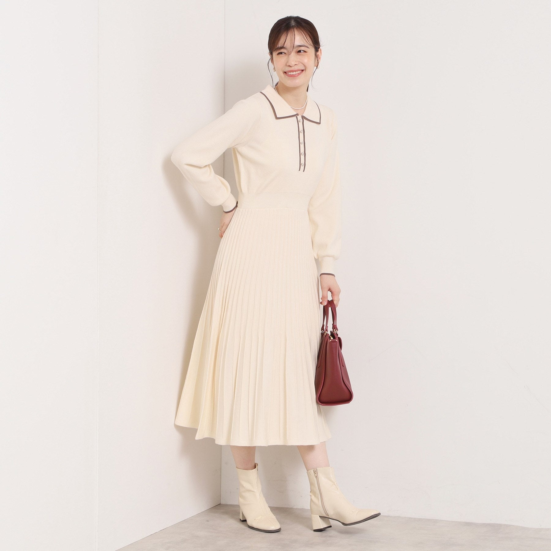 イッツデモ ITS'DEMO ポロ衿ニットフレアワンピース (ブラック(019)) ブラック(019)