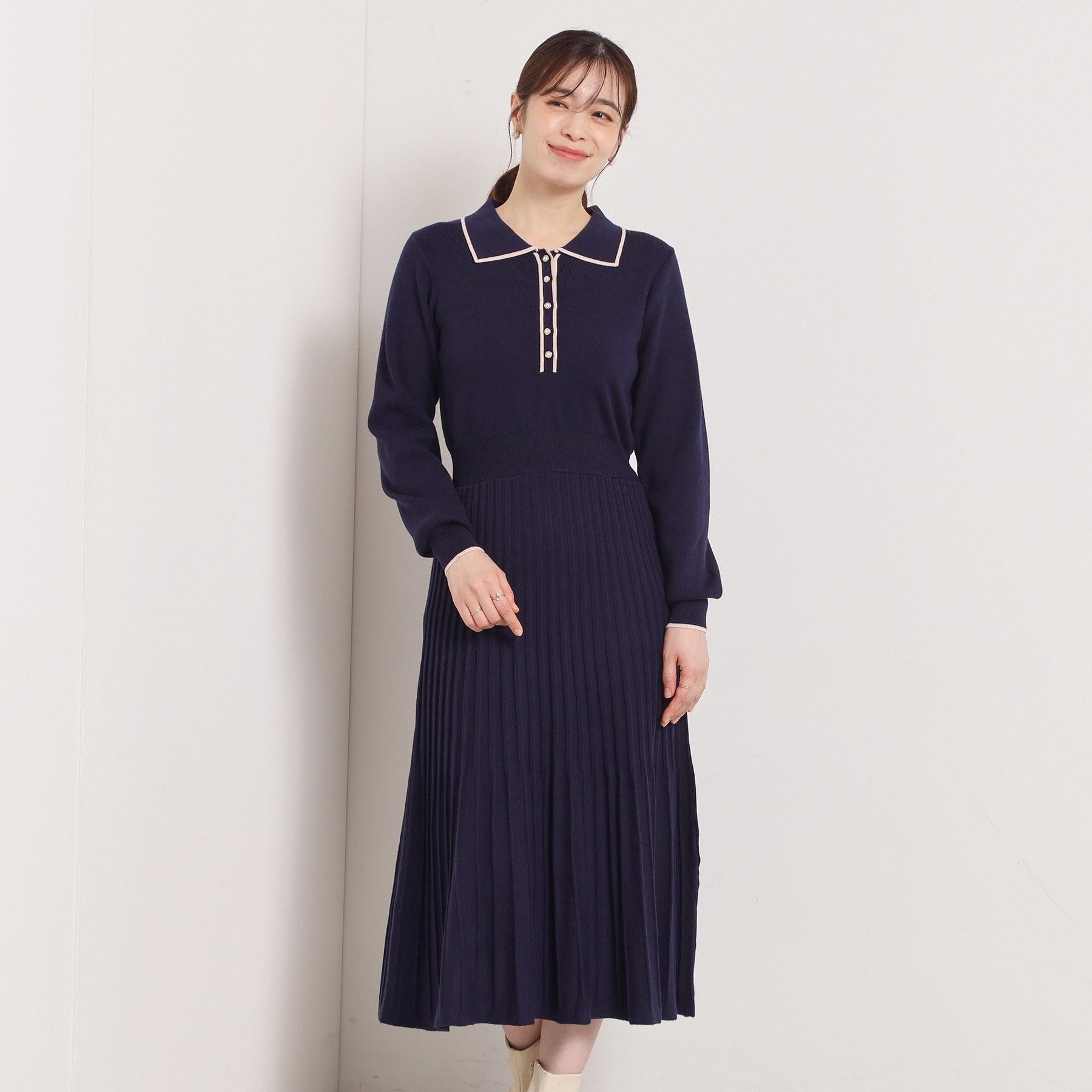 イッツデモ ITS'DEMO ポロ衿ニットフレアワンピース (ブラック(019)) ブラック(019)