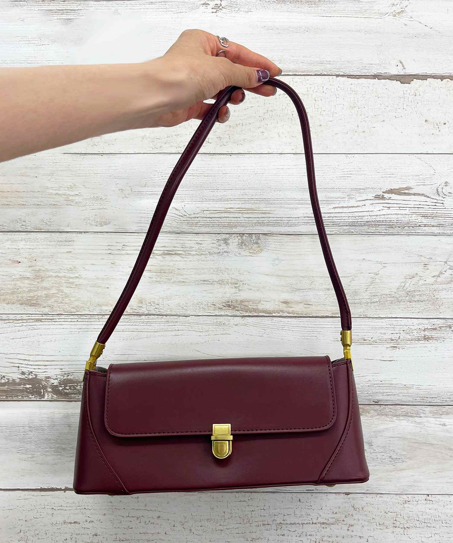 ジュエローブ Jewelobe 横長フラップショルダーバッグ