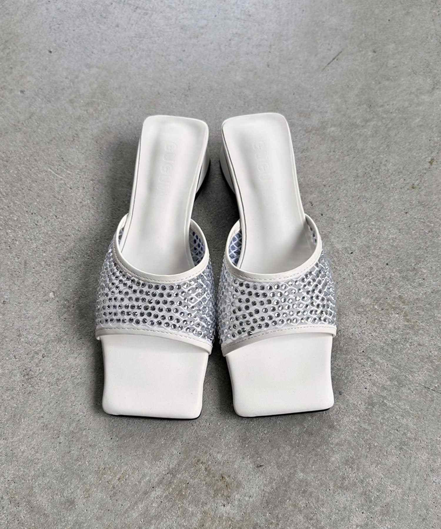 ジュエローブ Jewelobe ラインストーンスクエアトゥミュールサンダル (ホワイト) ホワイト