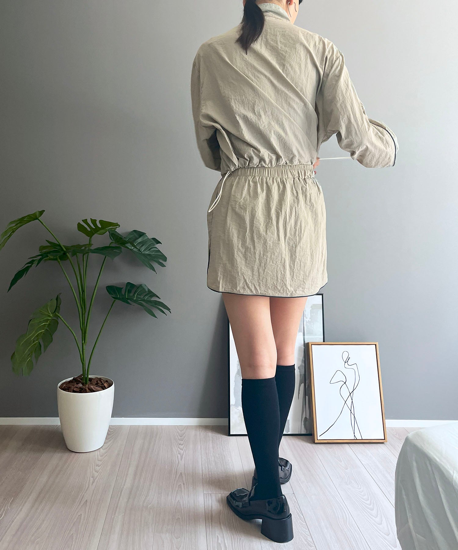 ジュエローブ Jewelobe バイカラーパイピングナイロンタッチブルゾン&ミニスカパンセットアップ