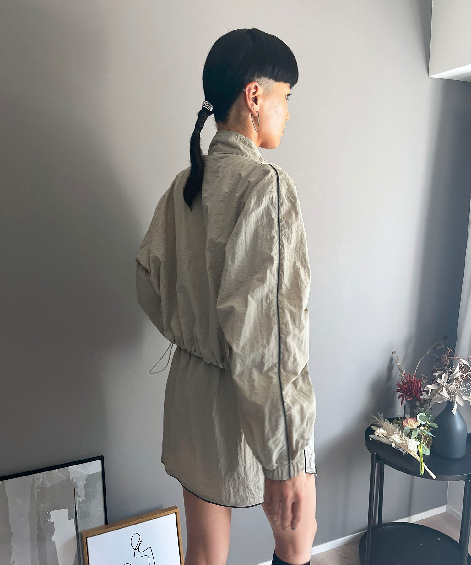 ジュエローブ Jewelobe バイカラーパイピングナイロンタッチブルゾン&ミニスカパンセットアップ