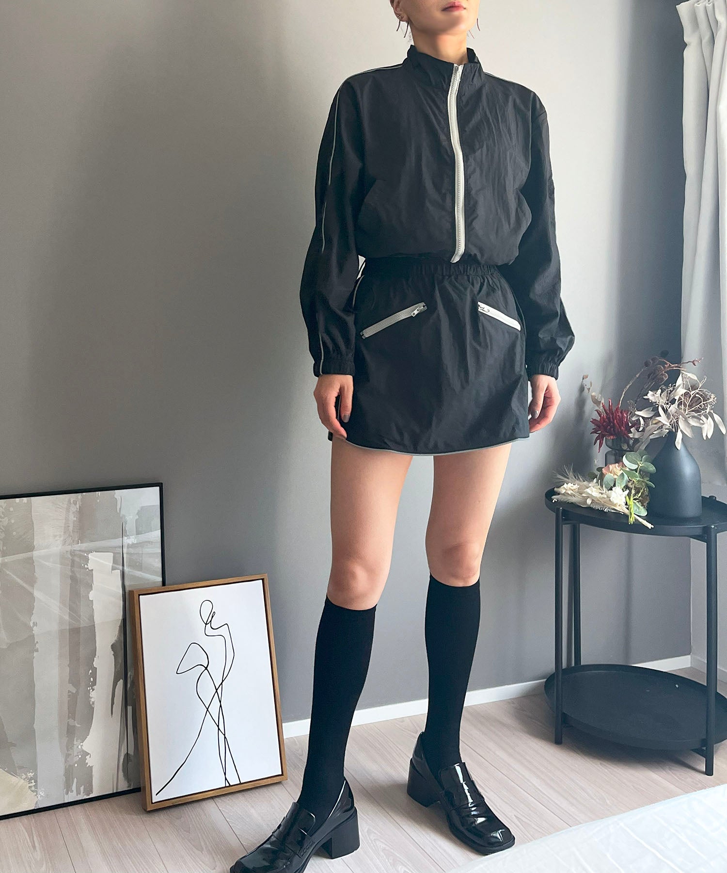 ジュエローブ Jewelobe バイカラーパイピングナイロンタッチブルゾン&ミニスカパンセットアップ,ブラック