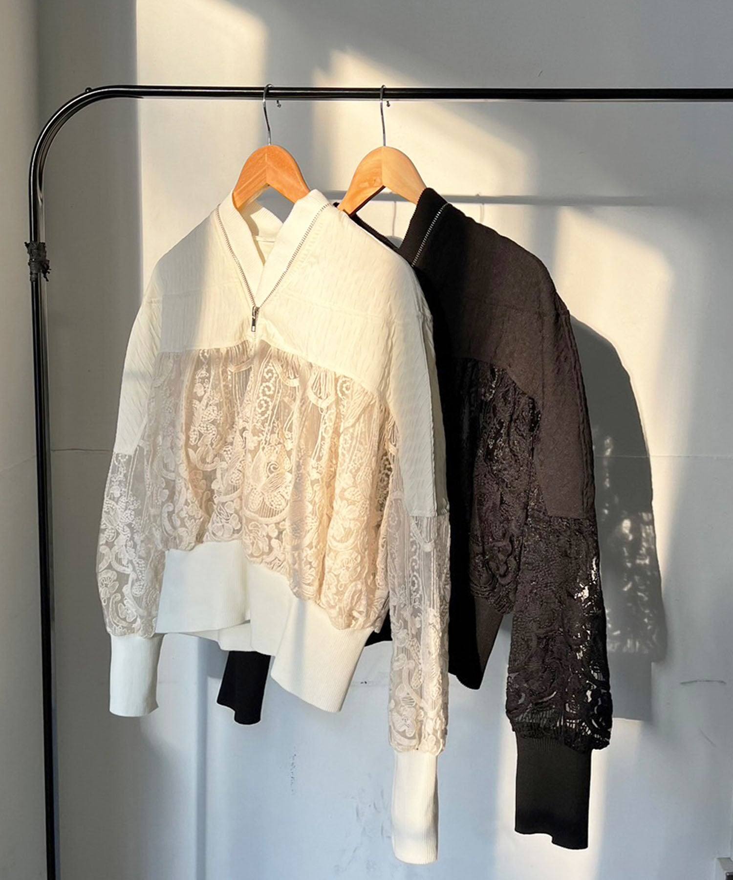 ジュエローブ Jewelobe ボディシアーレースギャザーブルゾン (ブラック) ブラック