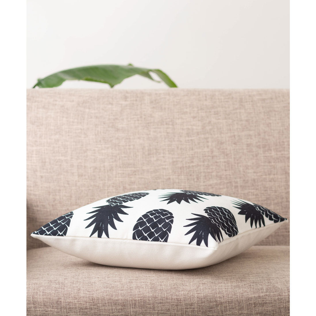 ジュビリー Jubilee 北欧デザイン クッションカバー (ホワイト×ブラック) ホワイト×ブラック