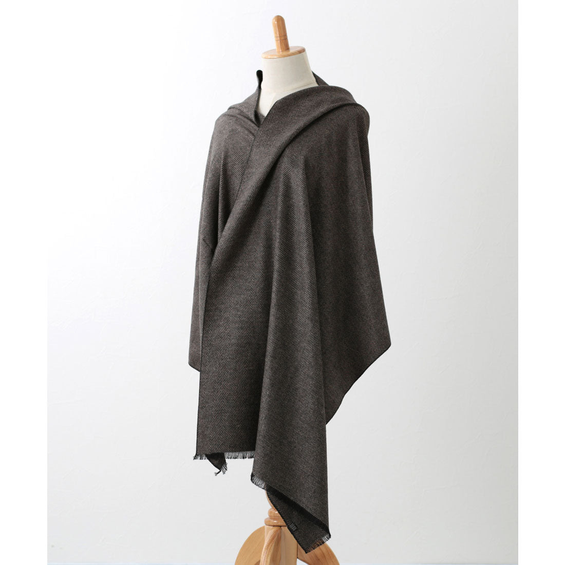 ジュビリー Jubilee ラナウール ヘリンボーン 大判ストール