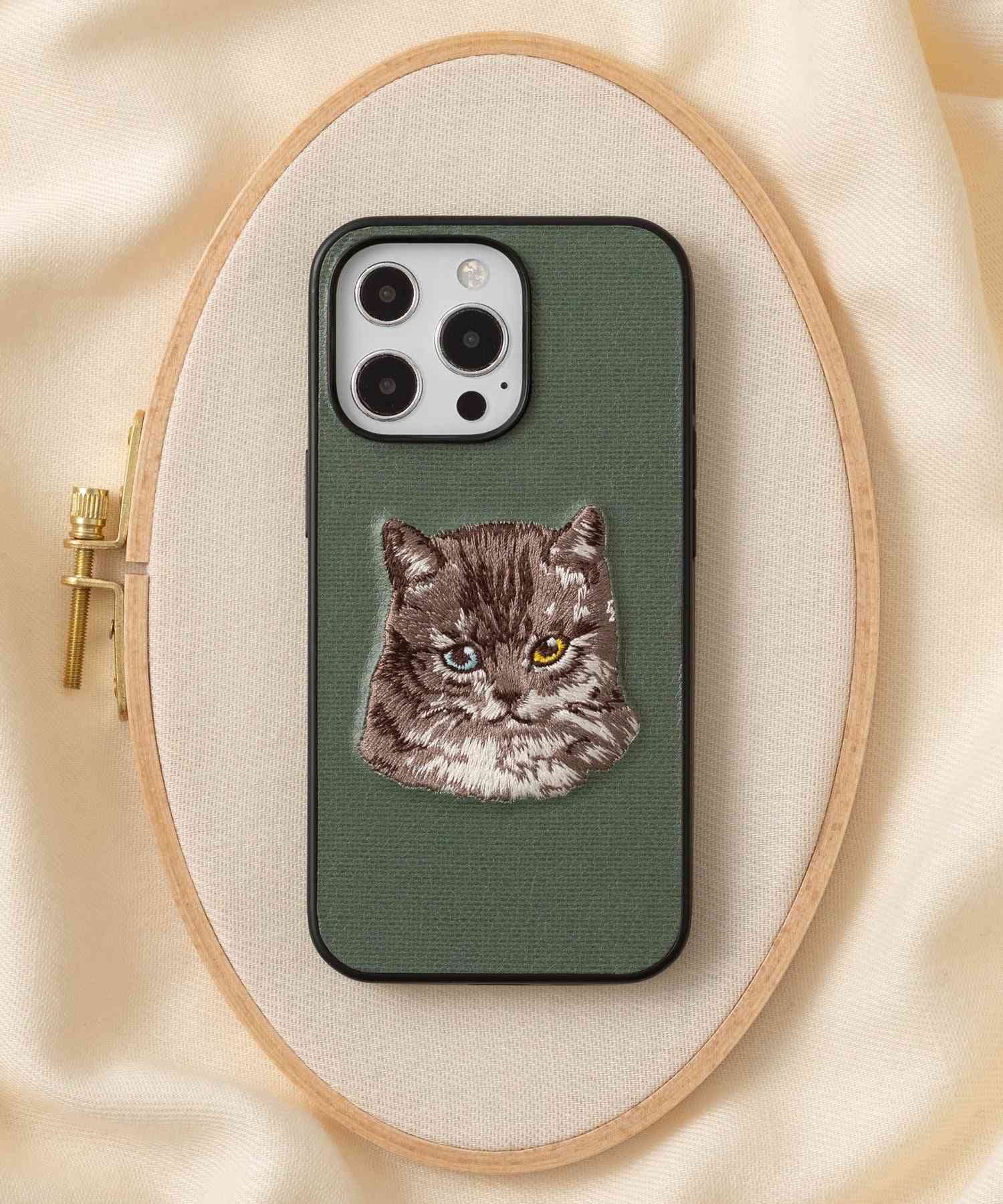 ジュビリー Jubilee 立体刺繍スマホケース iPhone PUレザー【6/7/SE/12/12pro/13/13pro 対応】