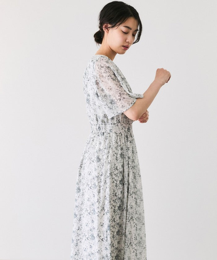 ジャイロ JAYRO 楊柳花柄プリントワンピース (ブラック) ブラック