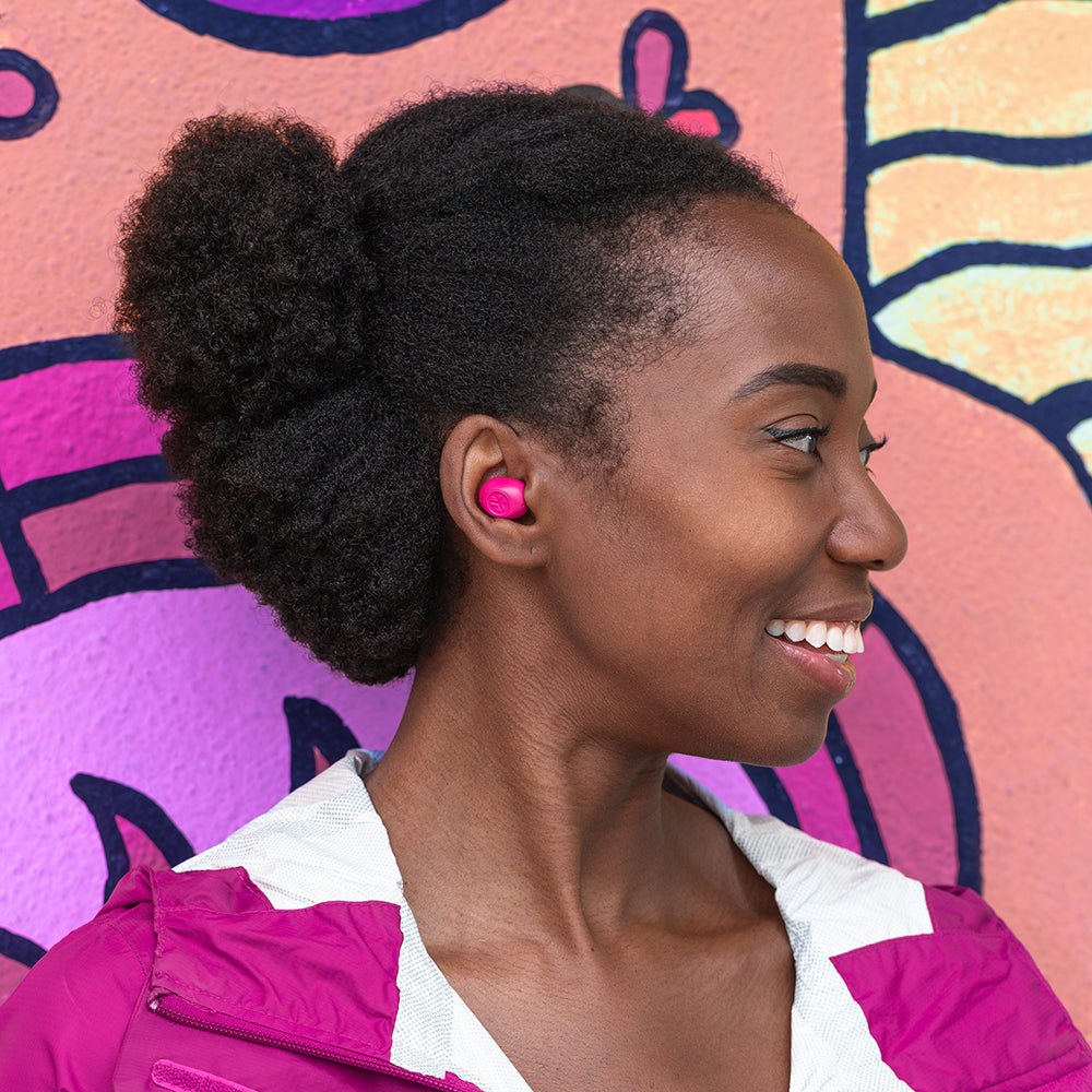 ジェイラブ JLab JBuds Mini イヤホン Bluetooth 寝ながらイヤホン ワイヤレス iPhone 小さいイヤホン ワイヤレスイヤホン マイク付きイヤホン おしゃれ 落ちにくい 痛くない【返品不可商品】 (Pink) Pink