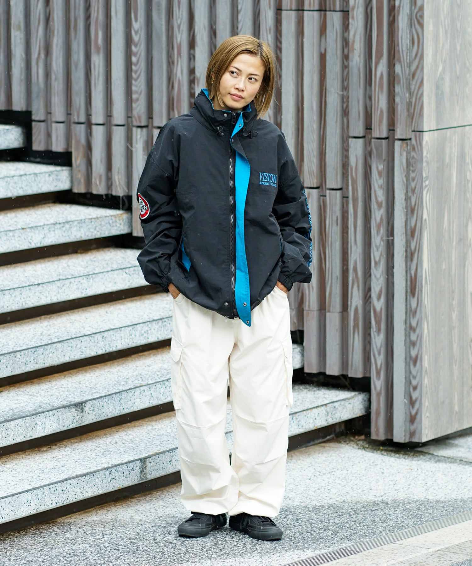 ジーンズメイト JEANS MATE 【VISION】2WAY スケーターズジャケット ロゴ刺繍 ナイロン ジャケット フード収納 (アイボリー) アイボリー