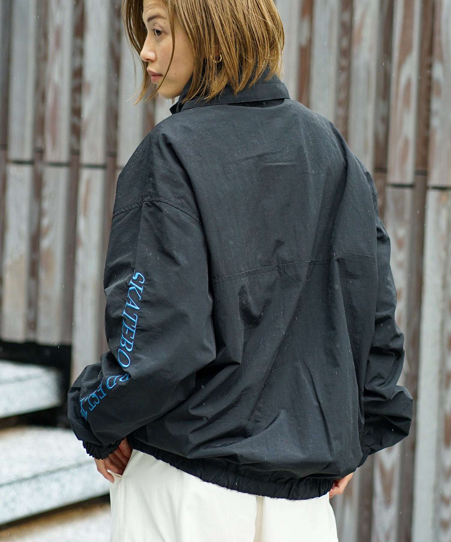 ジーンズメイト JEANS MATE 【VISION】2WAY スケーターズジャケット ロゴ刺繍 ナイロン ジャケット フード収納 (アイボリー) アイボリー