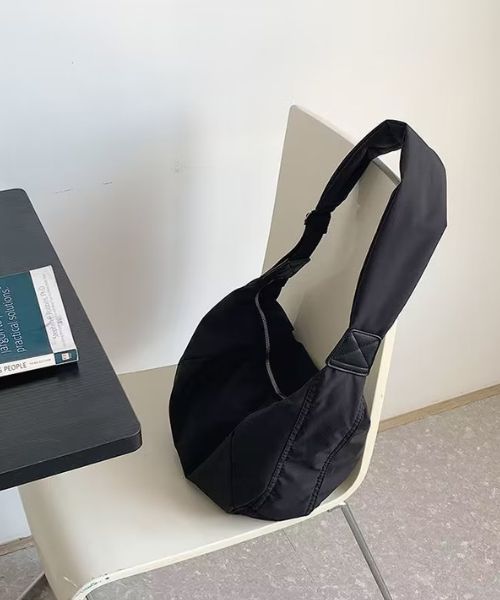 リバランス REBALANCE 斜めがけショルダーバッグ 幅広ショルダーひも 幅広ショルダーベルト