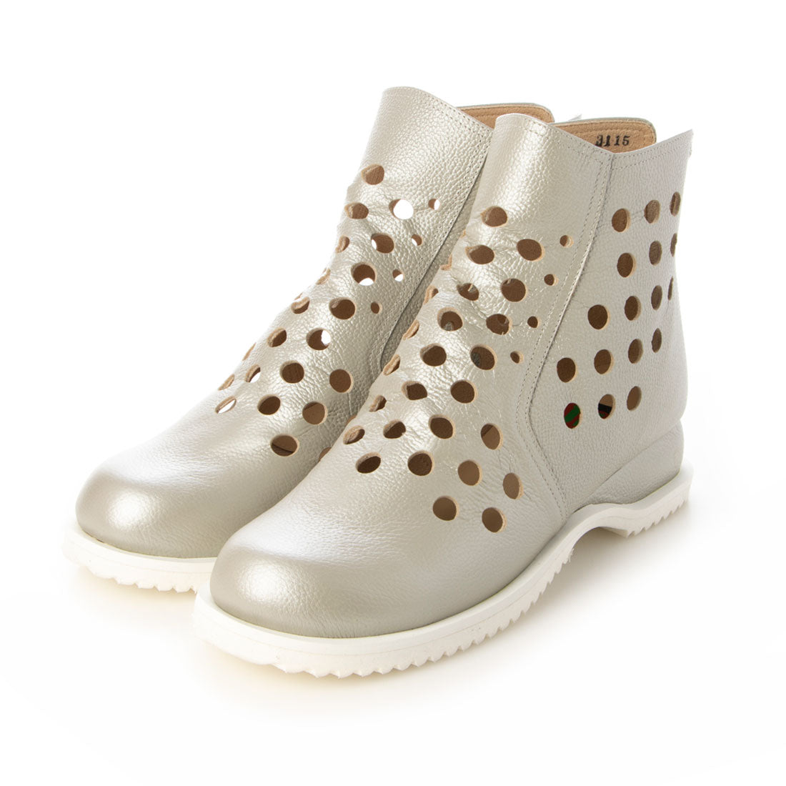 ジェイエス ハートレーベル JS Heartlavel 幅広4Eドットパンチショートブーティー