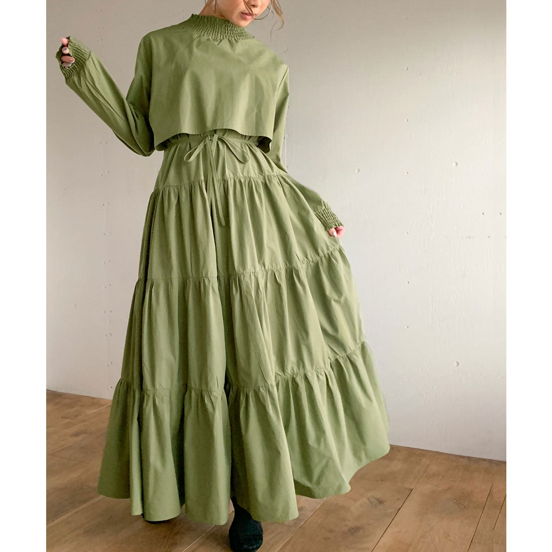 ジュノア JUNOAH セットアップ風長袖ティアードロングワンピース (カーキグリーン) カーキグリーン