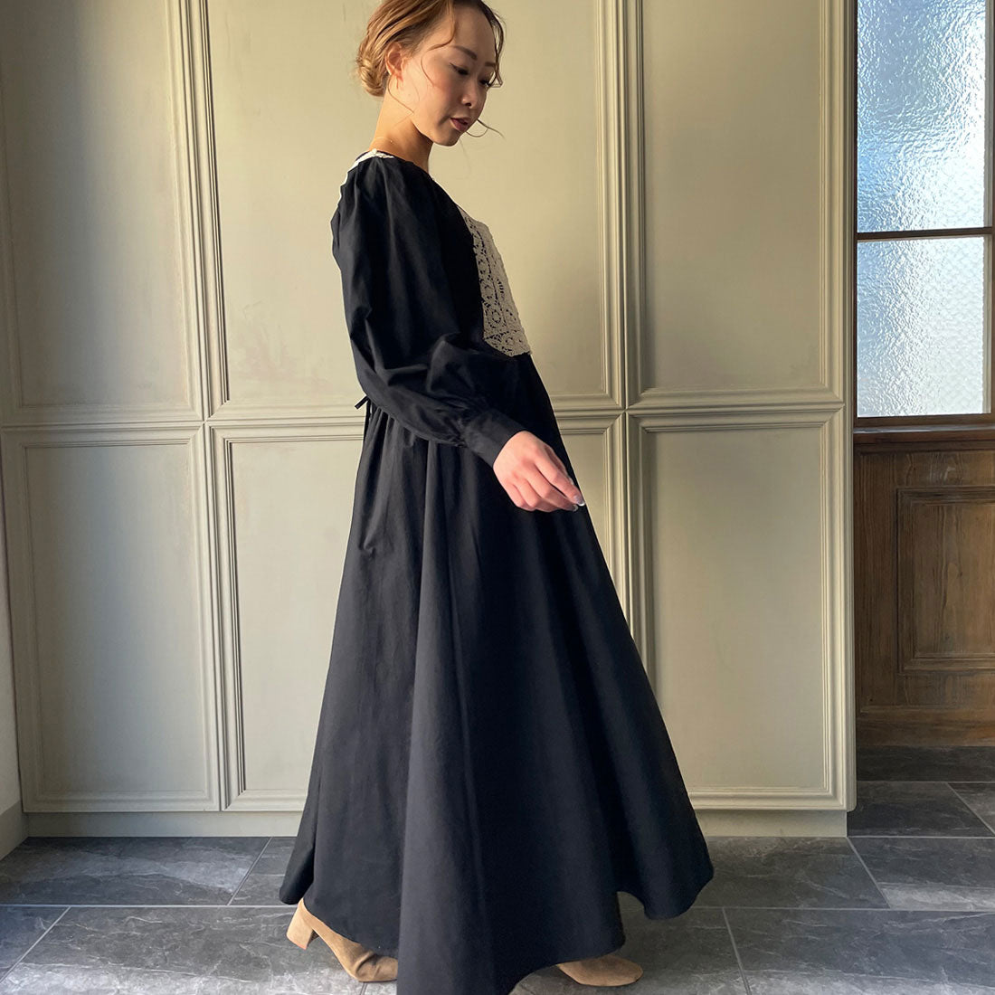 ジュノア JUNOAH ビスチェ付きボリュームスリーブマキシ丈ワンピース