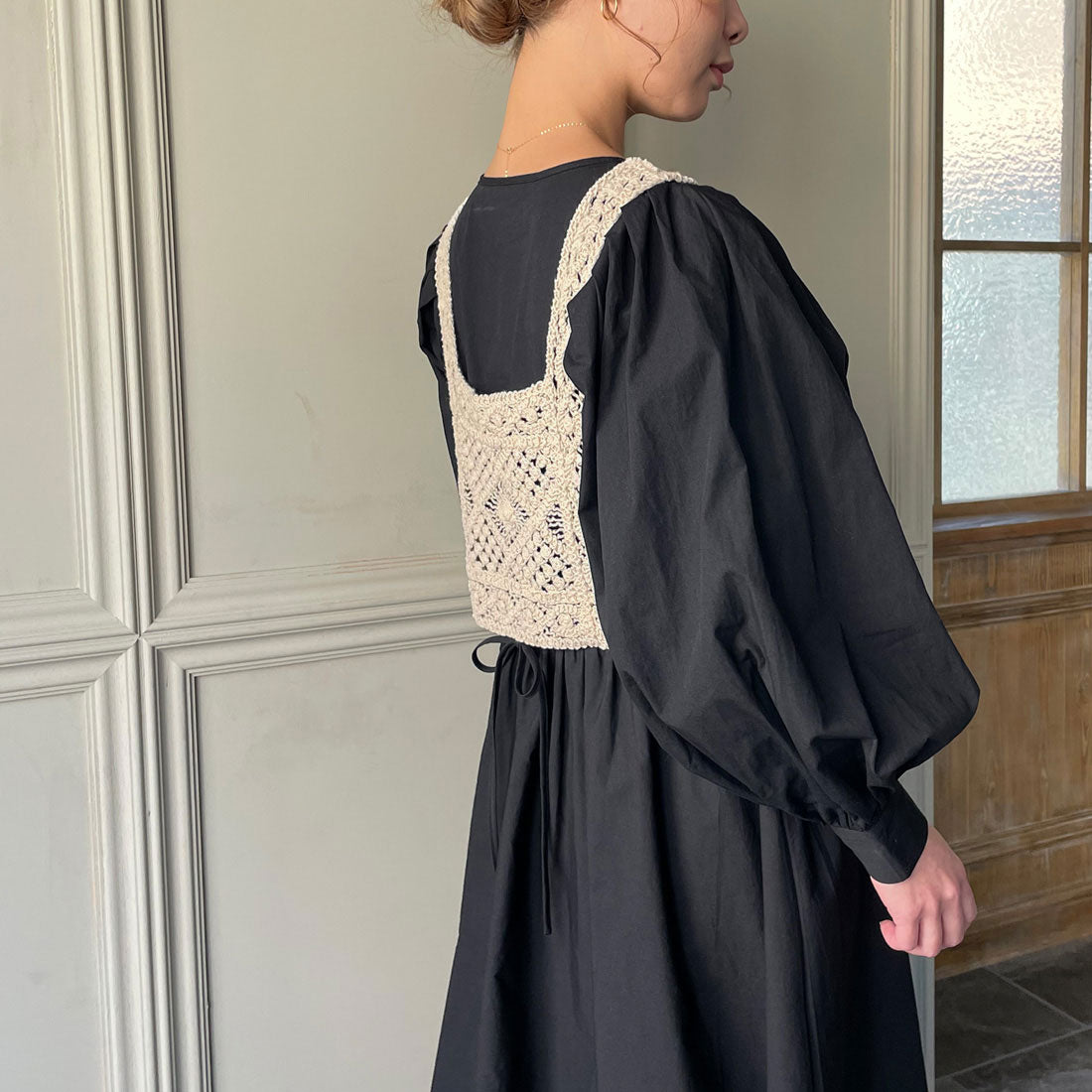 ジュノア JUNOAH ビスチェ付きボリュームスリーブマキシ丈ワンピース