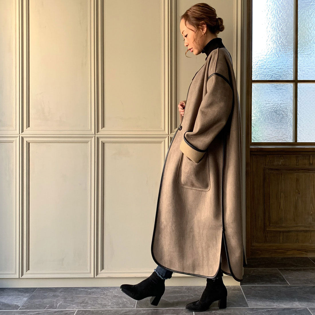 ジュノア JUNOAH ムートンパイピングノーカラーコート (ダークベージュ) ダークベージュ