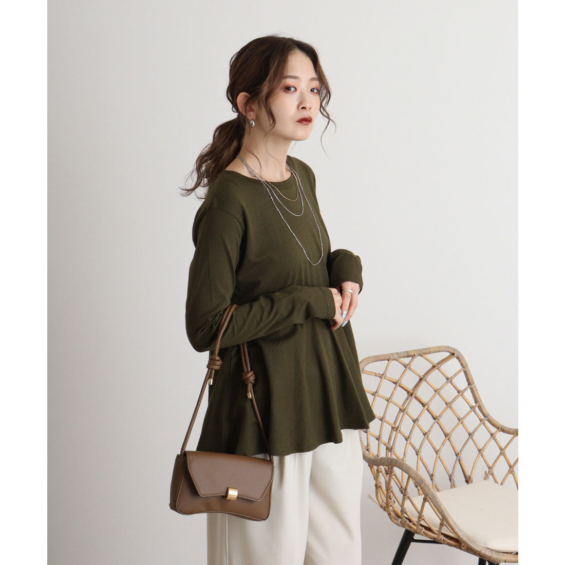 ジャングルジャロピー JUNGLE JALOPY 裾フレア長袖カットソー トップス Tシャツ 長袖 ロンT カットソー オフィス 秋 冬 春レディース 大きいサイズ