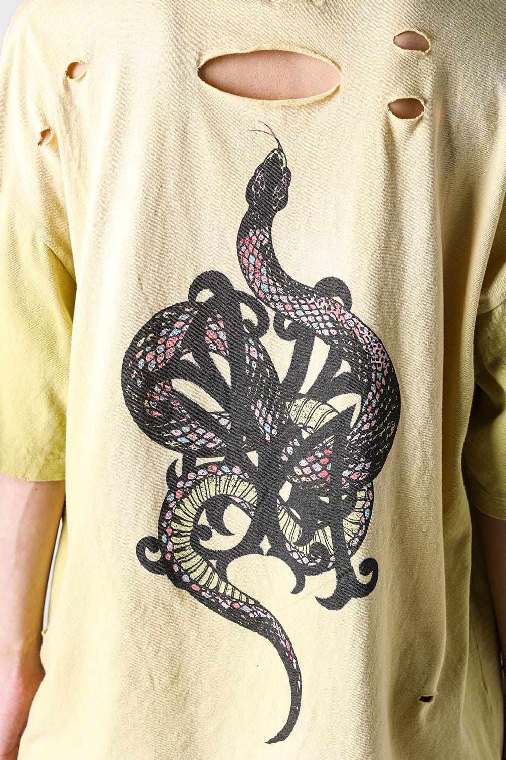 カミヤ KAMIYA “KMY-SNAKE” Distressed Tee (YELLOW) YELLOW