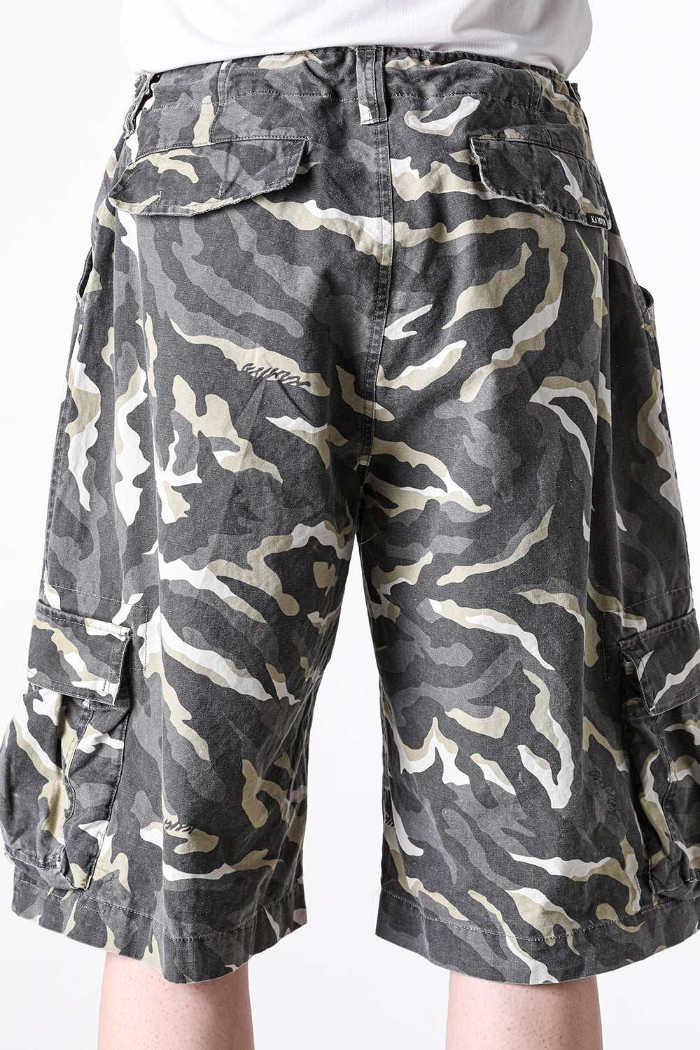 カミヤ KAMIYA Camouflage Wash Cargo Bermuda Pants (BEIGE) BEIGE