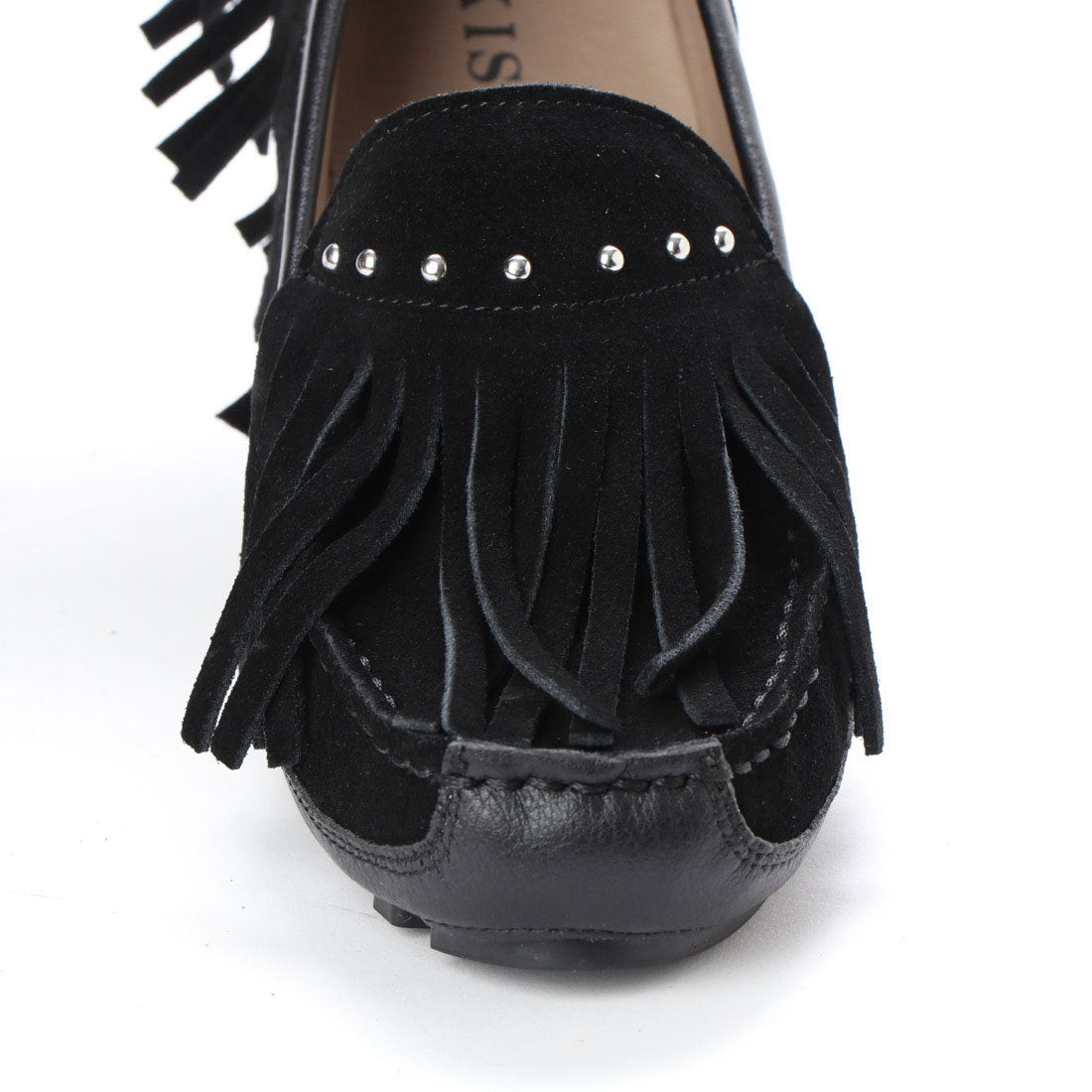 キスコ KISCO 【本革】タッセルデザインスタッズ飾りインヒールシューズ (ブラック) ブラック