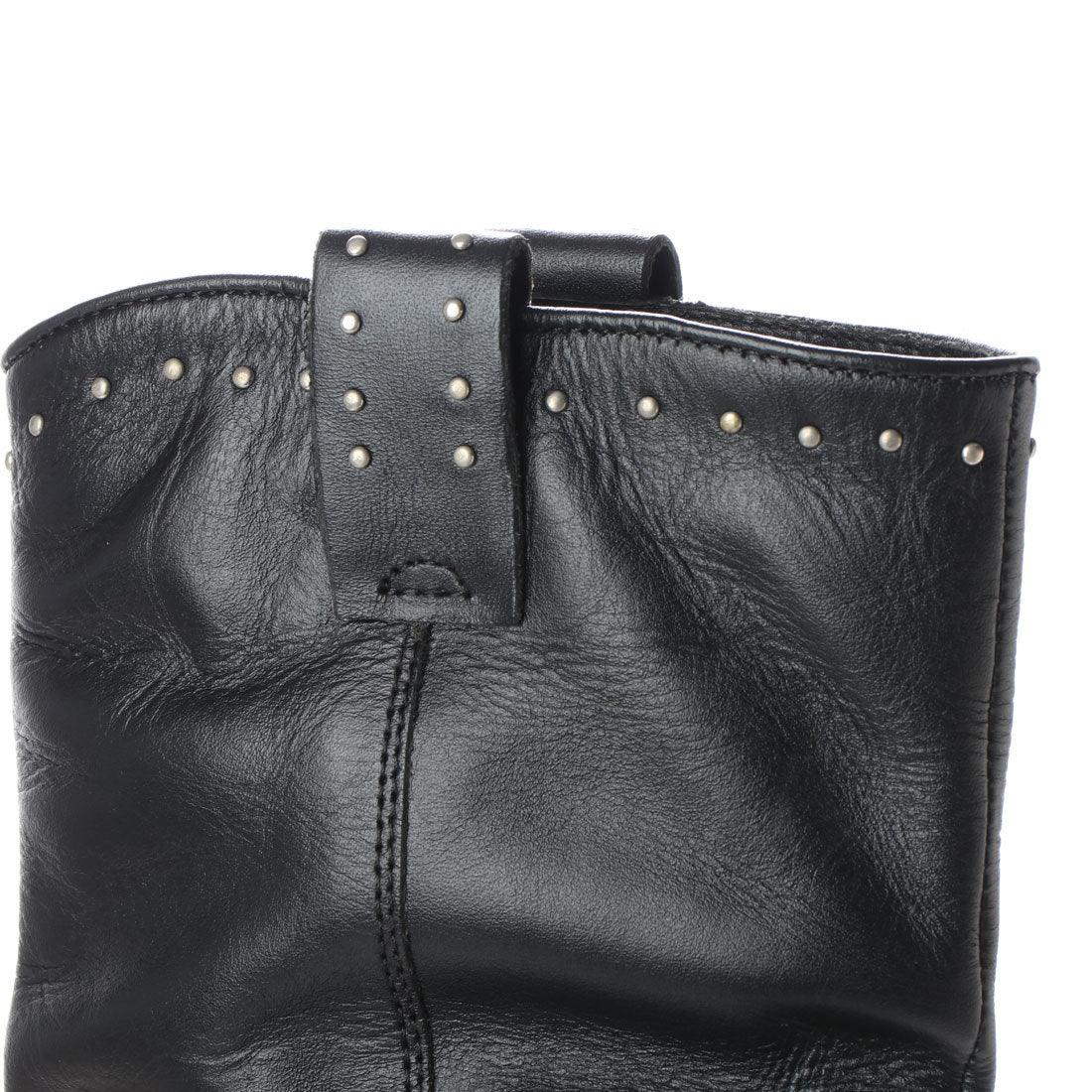 キスコ KISCO 【本革】スタッズ飾りインヒールミドルブーツ