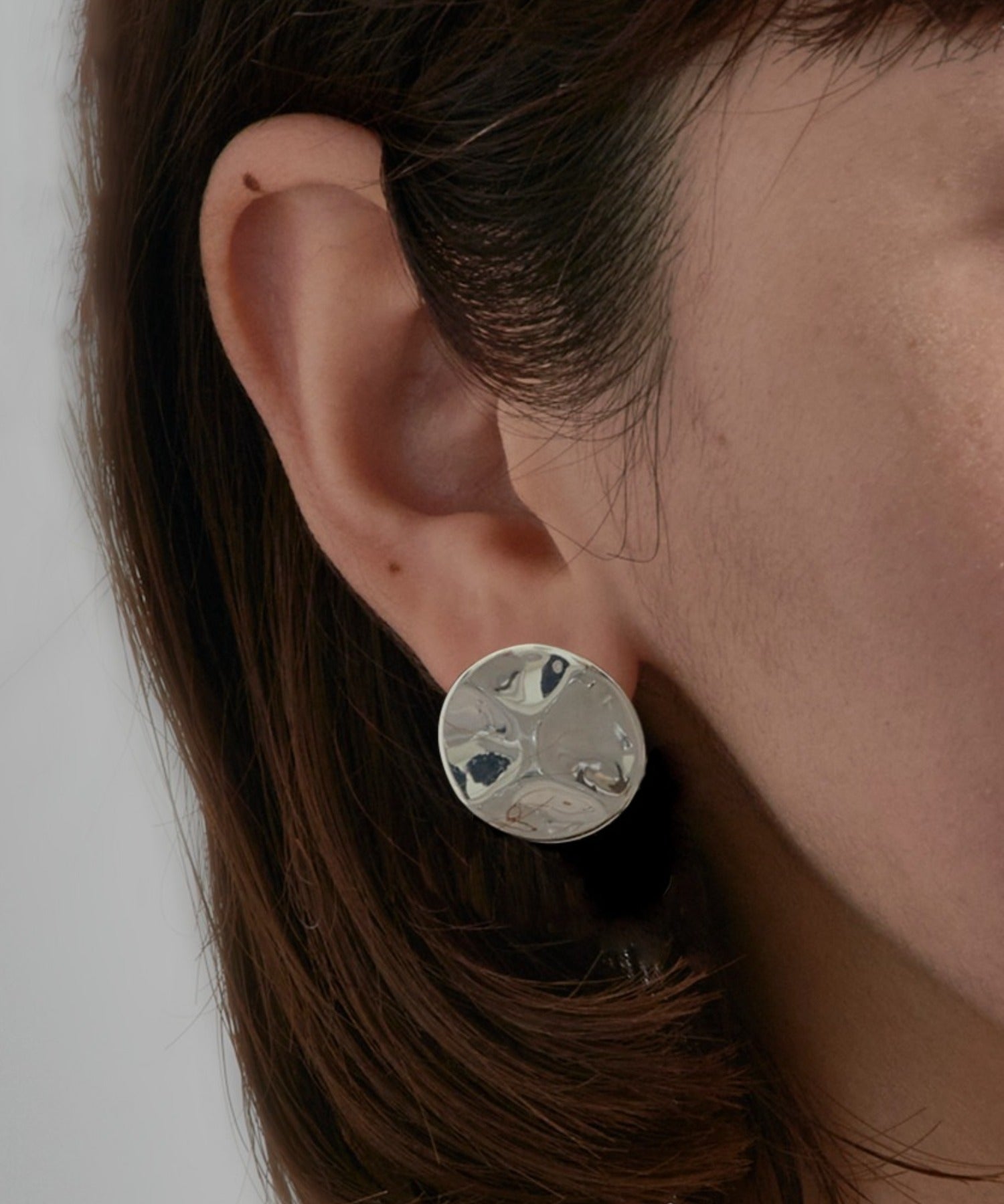 フィリップ オーディベール PHILIPPE AUDIBERT 【PHILIPPE AUDIBERT】プレートピアス Sola earrings brass silver plated BO6635 (シルバー) シルバー