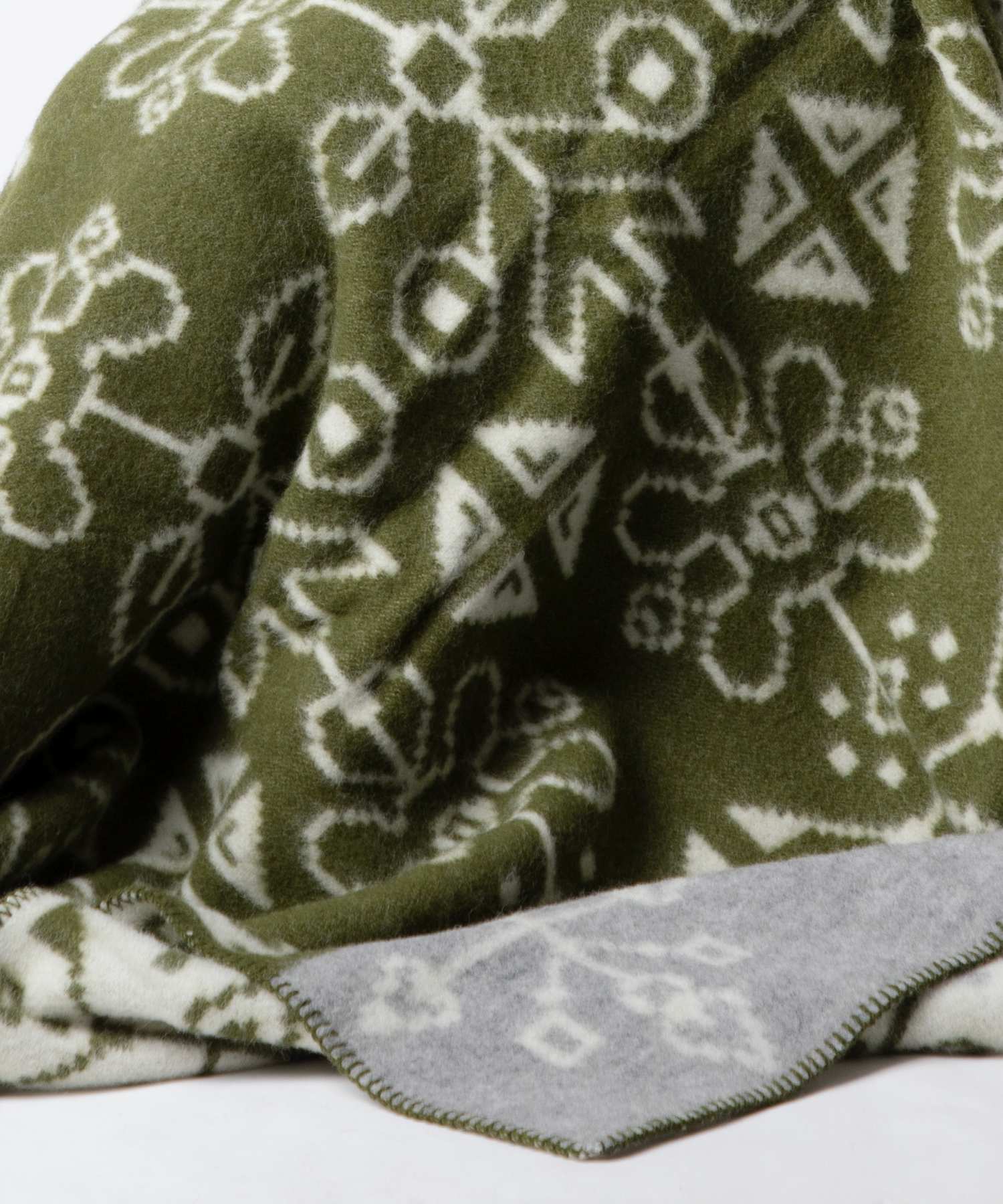 クリッパン KLIPPAN ブランケット 2281 TRADITION スローケット ひざ掛け ウール 130×180 THROWS 毛布