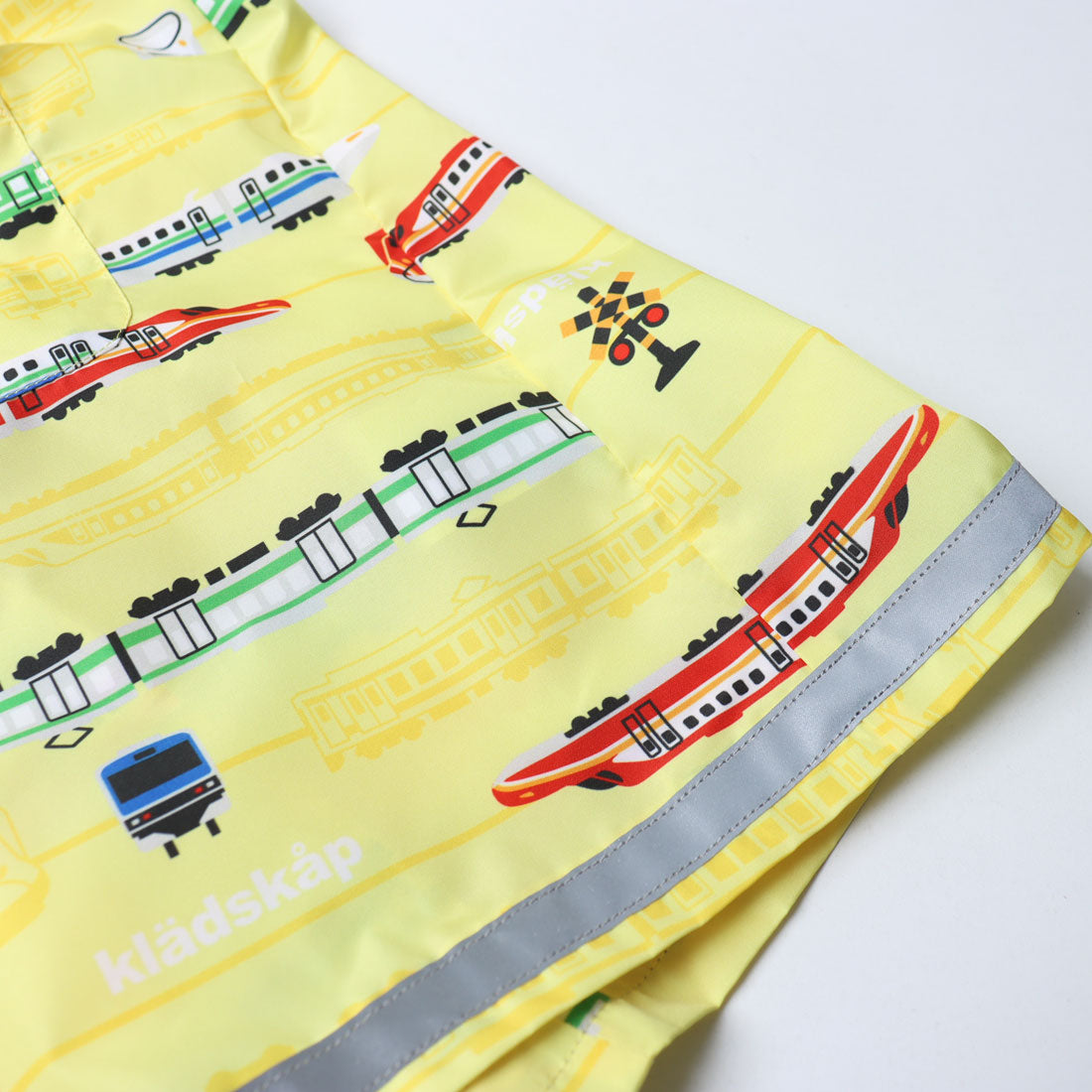 クレードスコープ kladskap 総柄レインコート