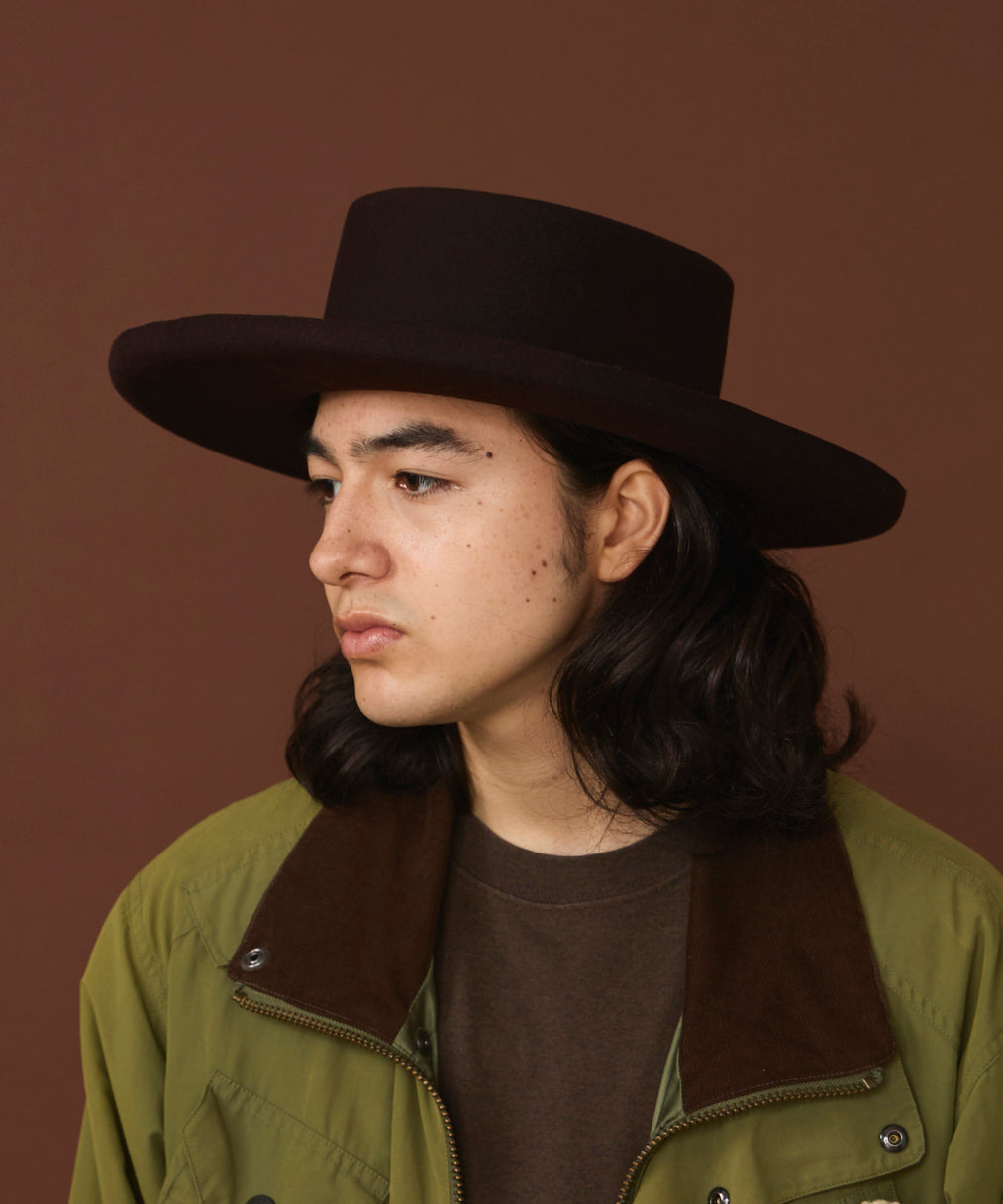 アース arth arth Long EdgeUp Porkpie (LT BEIGE (95)) LT BEIGE (95)