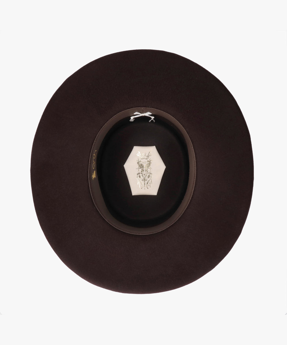 アース arth arth Long EdgeUp Porkpie (LT BEIGE (95)) LT BEIGE (95)