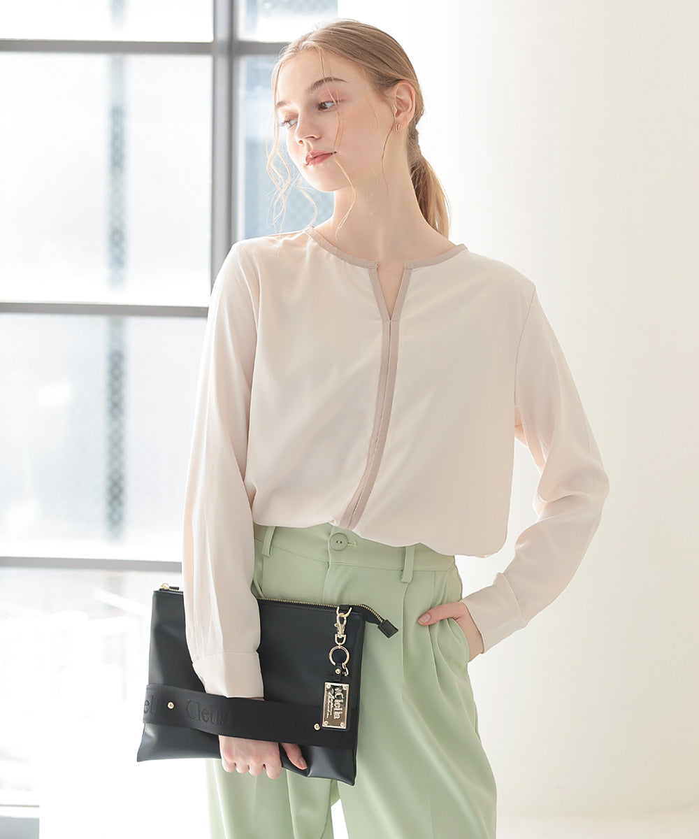 クレリア Clelia クラッチバッグ レディース 2way ショルダーベルト付き 小さめ 肩がけ 軽量 おしゃれ オシャレ かわいい 大人かわいい 長財布が入る CLー25827