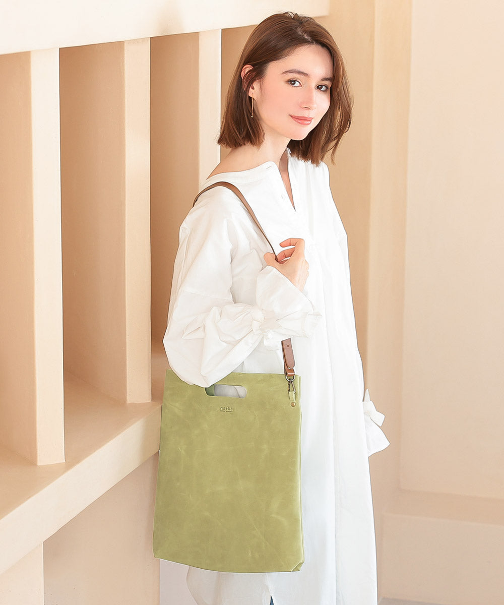 ナフカ nafka ショルダーバッグ レディーストートバッグ ブランド ナチュラル 3way シンプル 斜めがけ 肩掛け スリム A4 アンティーク 本革 nafka