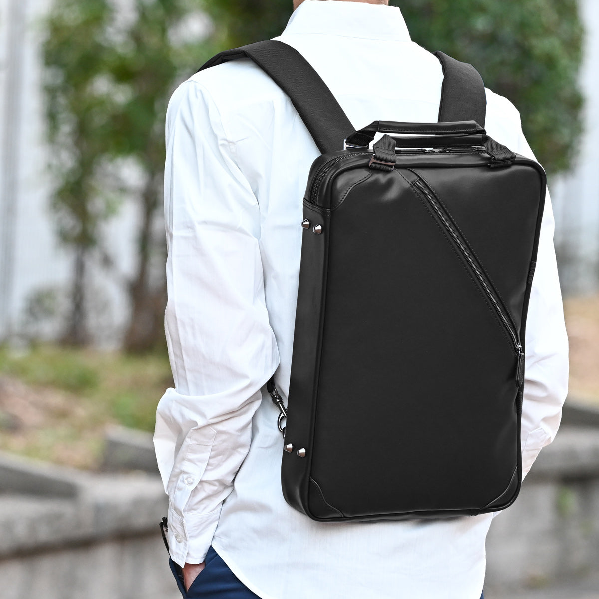 ザリオ ZARIO ZARIO ザリオ ビジネスリュック メンズ ビジネスバッグ バッグ 新社会人 リアルレザー 自立型 薄マチ 就活 本革 ブリーフケース 底鋲 A4 B4 2w (ダイヤモンドブラック) ブラック