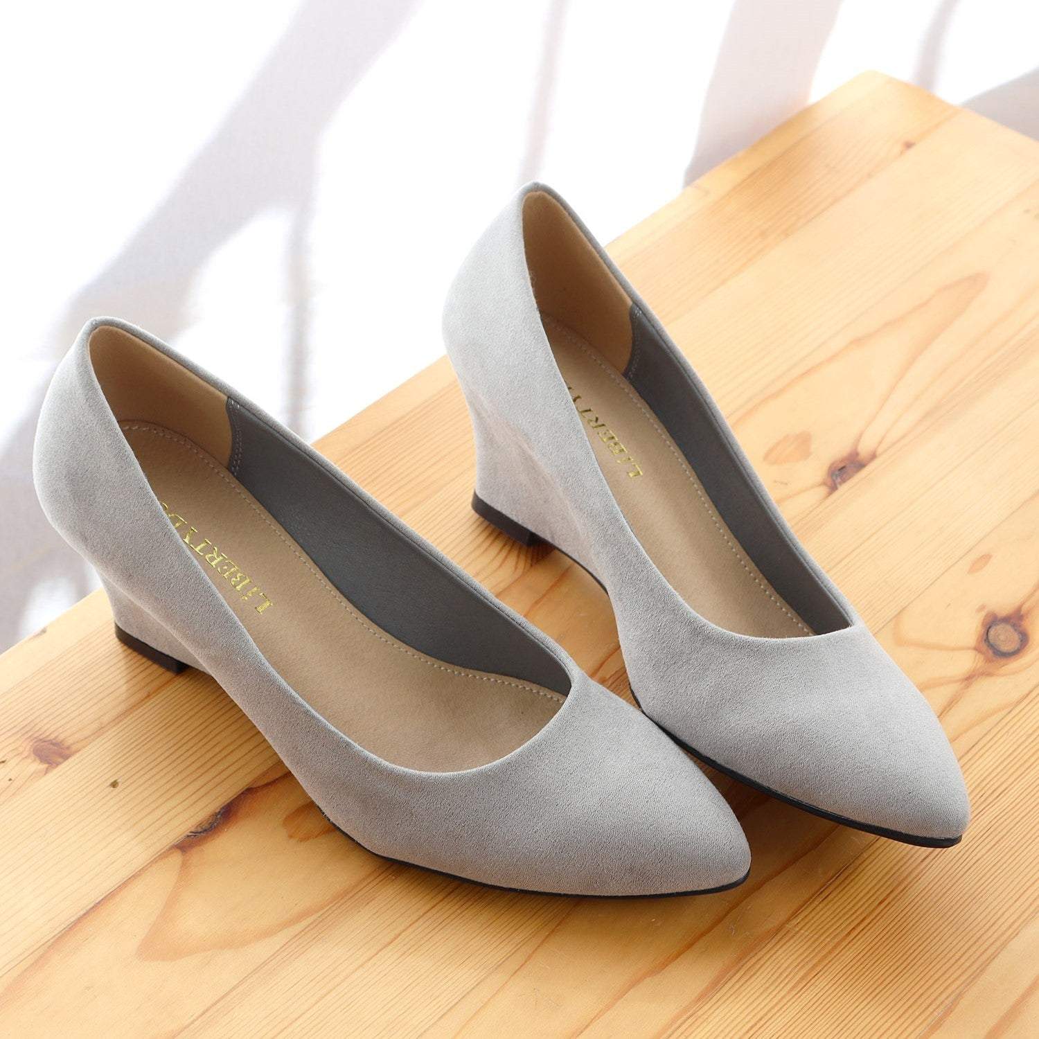 Liberty Doll LiBERTYDOLL pointed toe 5.5cm wedge heel pumps/5451