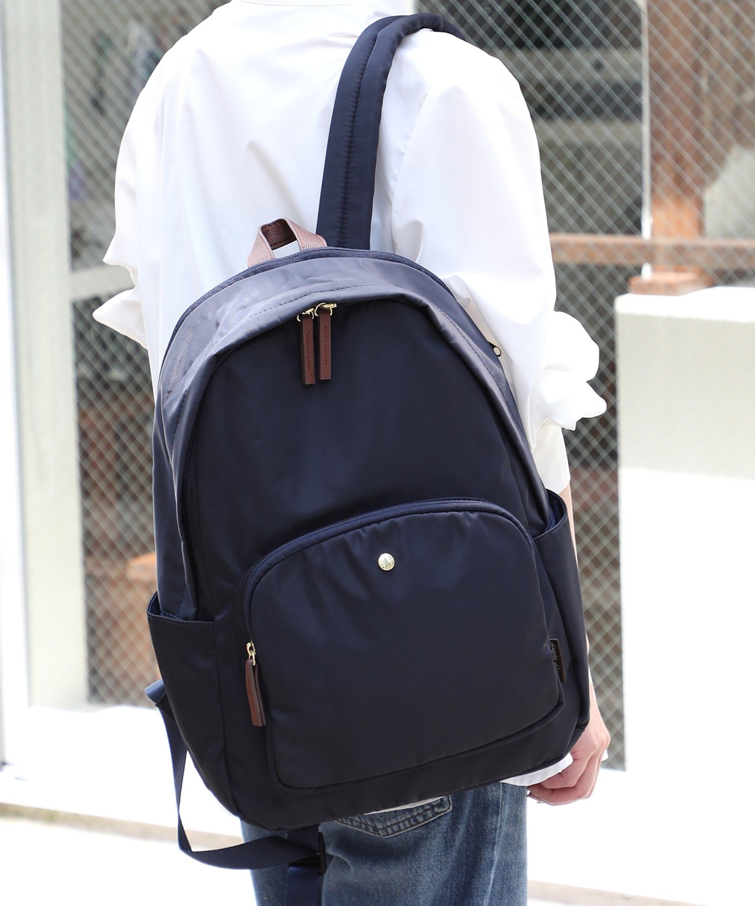 レガート ラルゴ Legato Largo PC・A4書類も収納可◎【Legato Largo / レガートラルゴ】 通勤通学にも使える 綺麗目 リュック,ネイビー