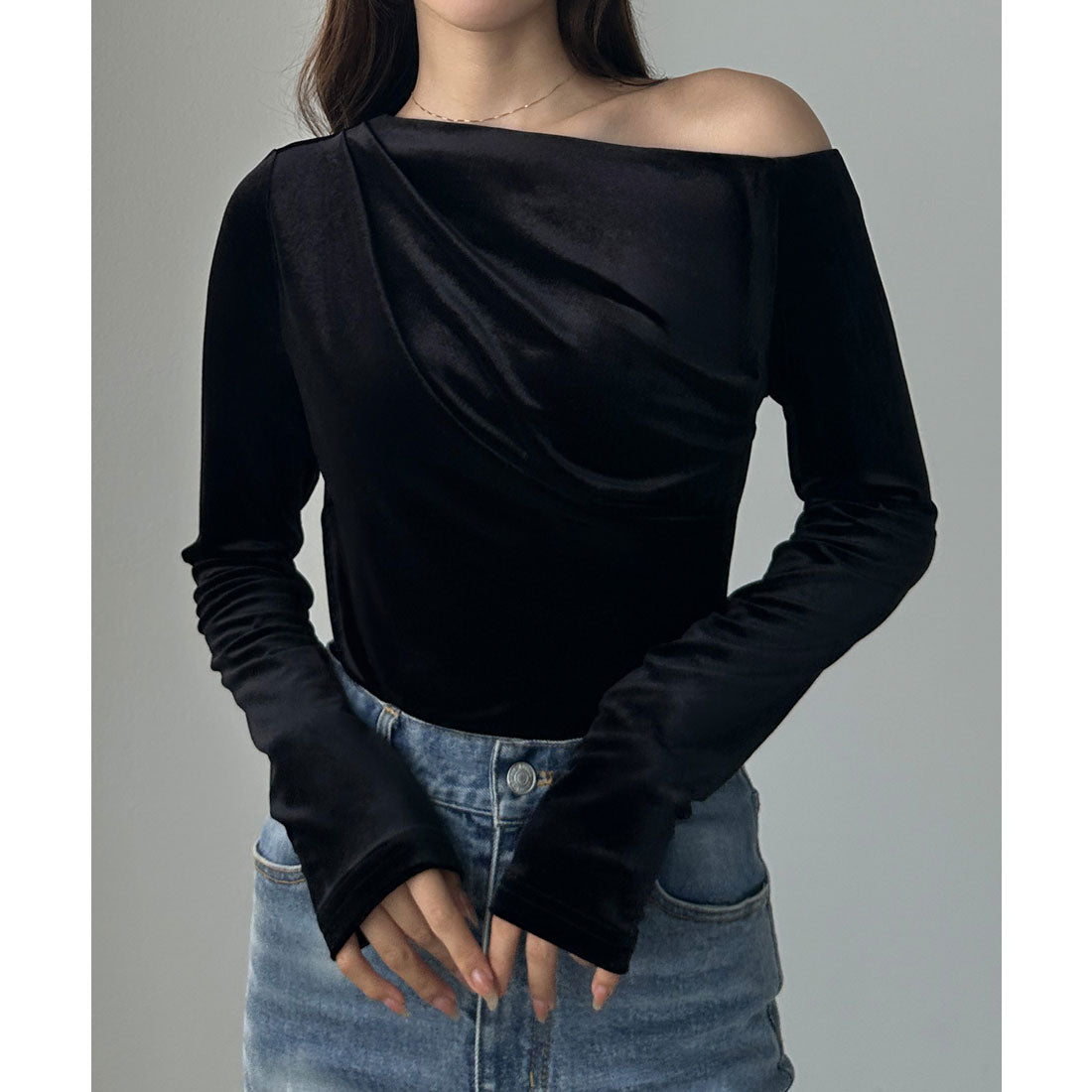 ルエレ Louere Louere ワンショルドレープベロアトップス (ブラック) ブラック